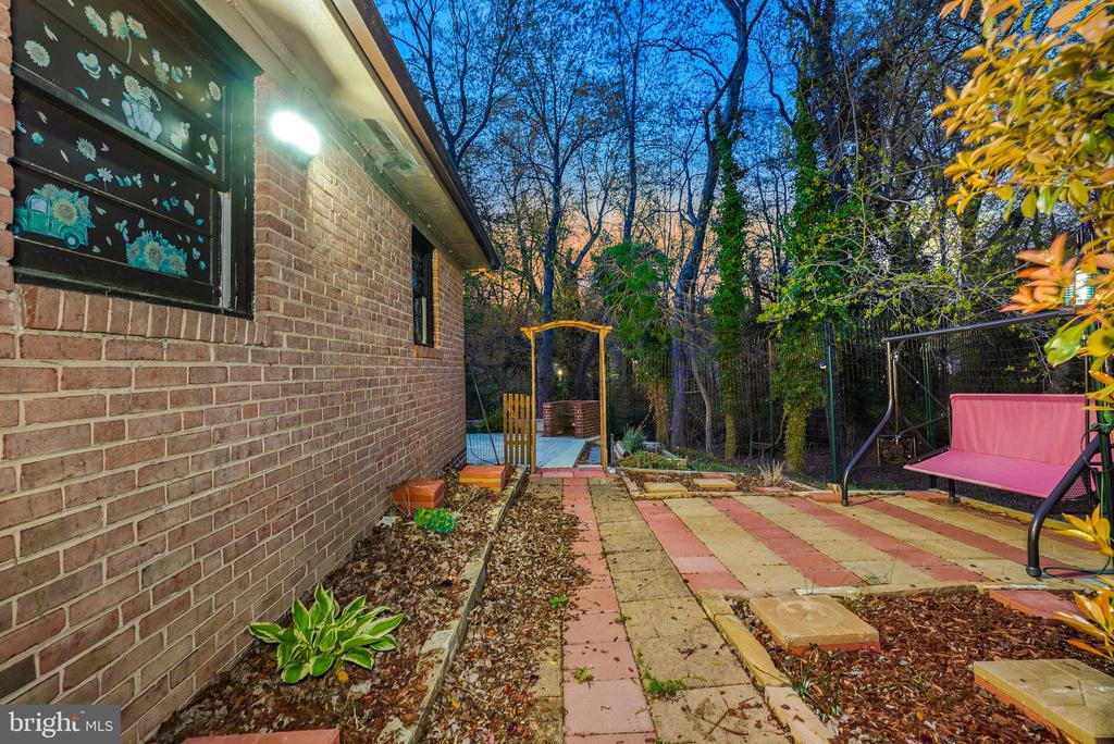 4800 Sharon Rd