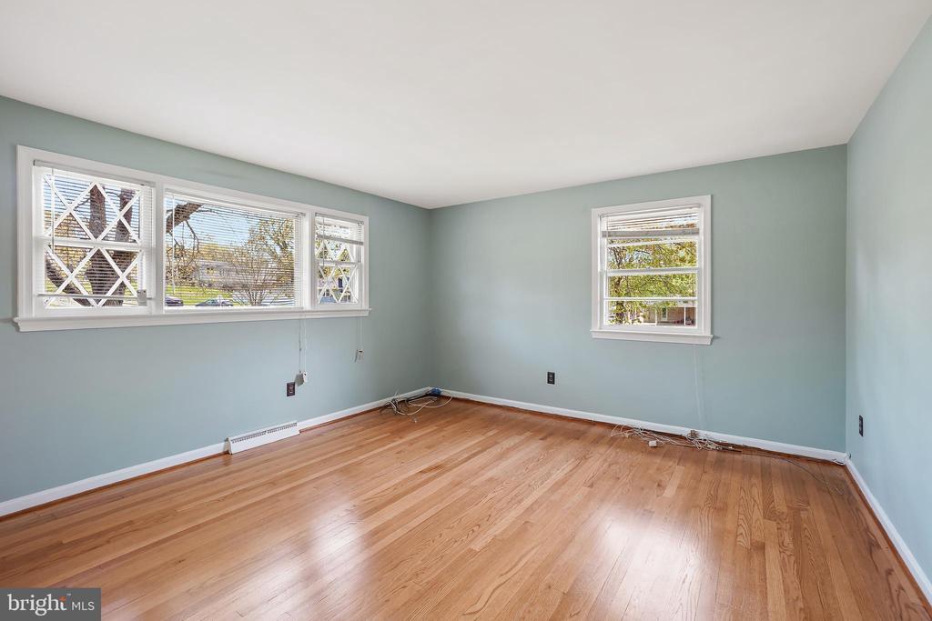 4800 Sharon Rd