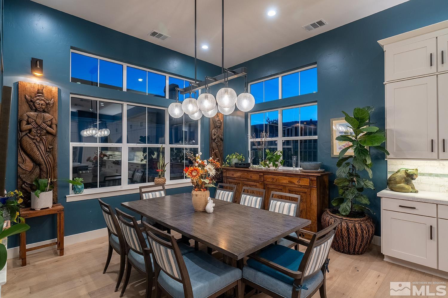 720 Marewood Trail