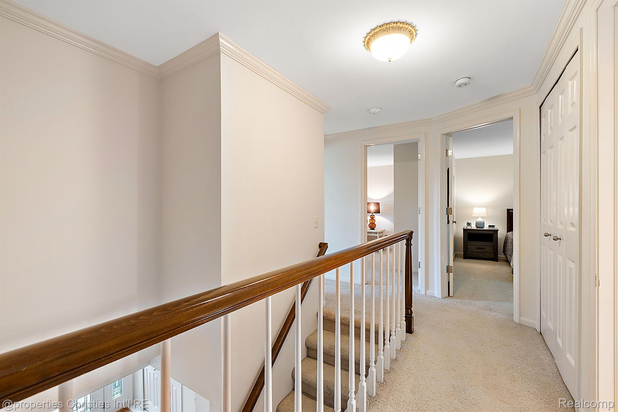 428  LAKE FOREST Drive