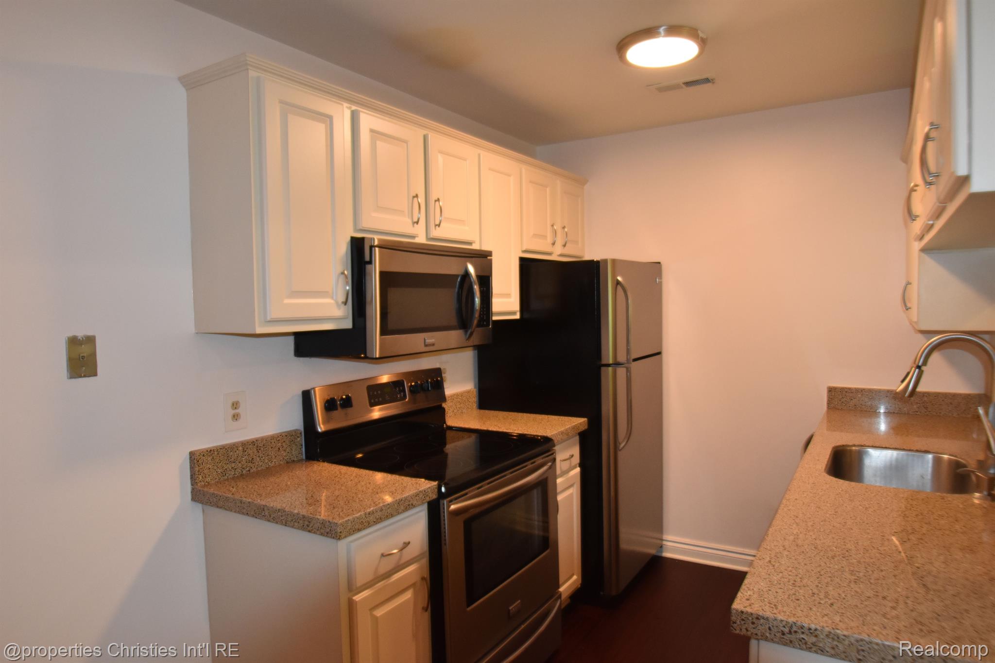24066 MIDDLEBELT Road Unit: 37