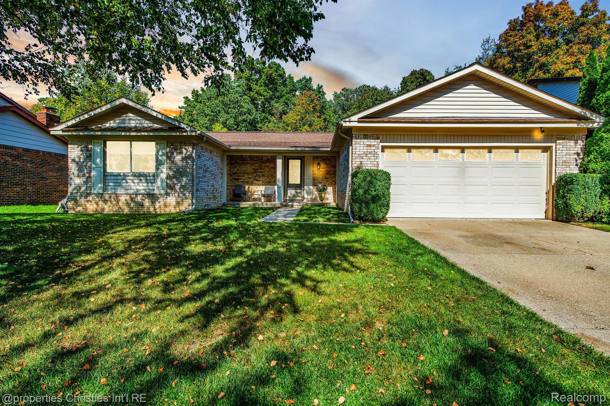 43650 WESTMINISTER Way