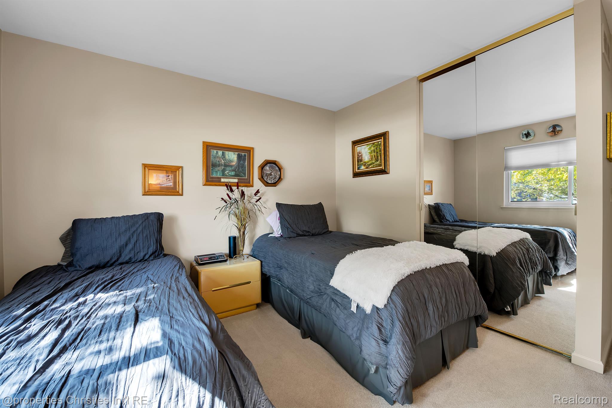 43650 WESTMINISTER Way