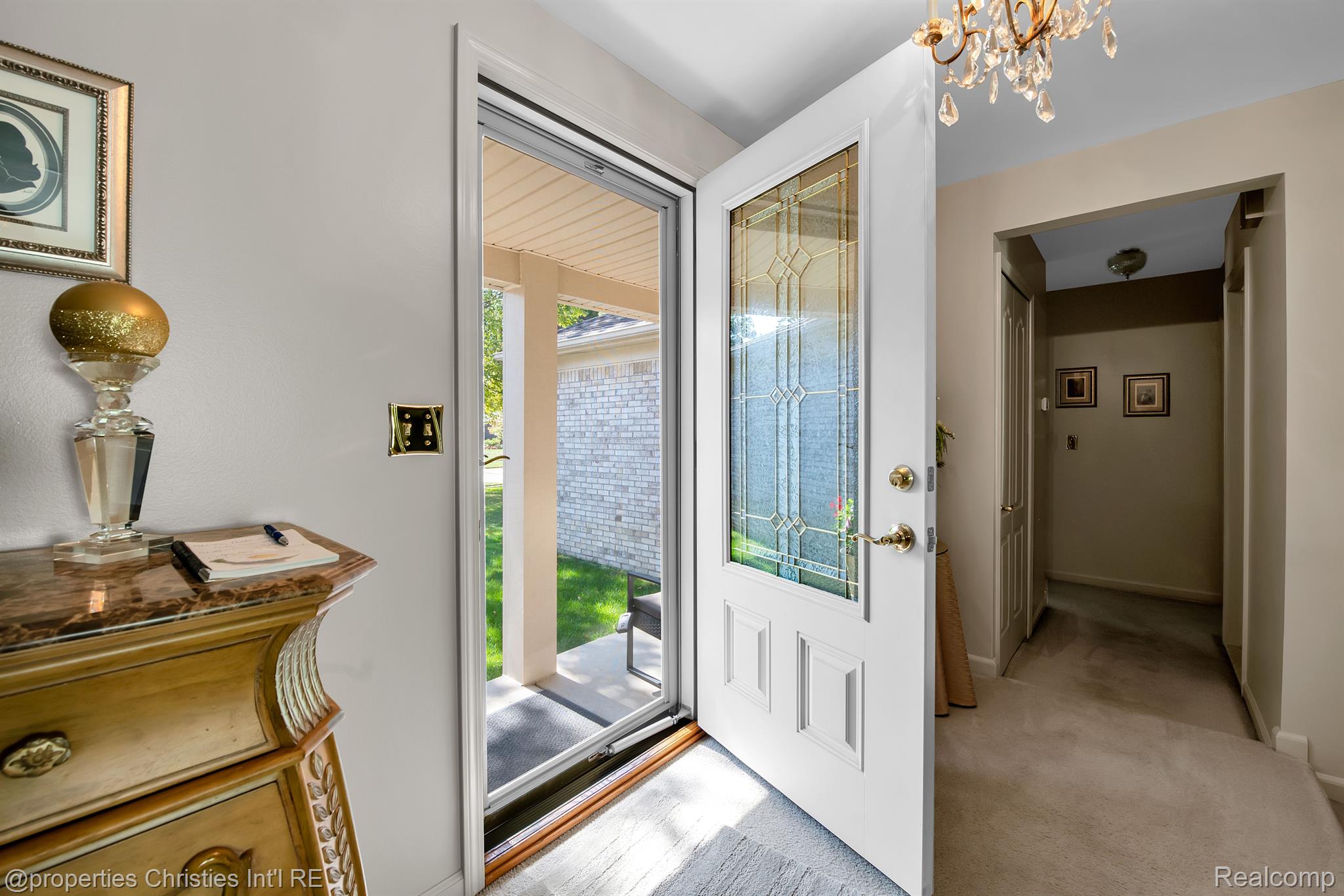 43650 WESTMINISTER Way