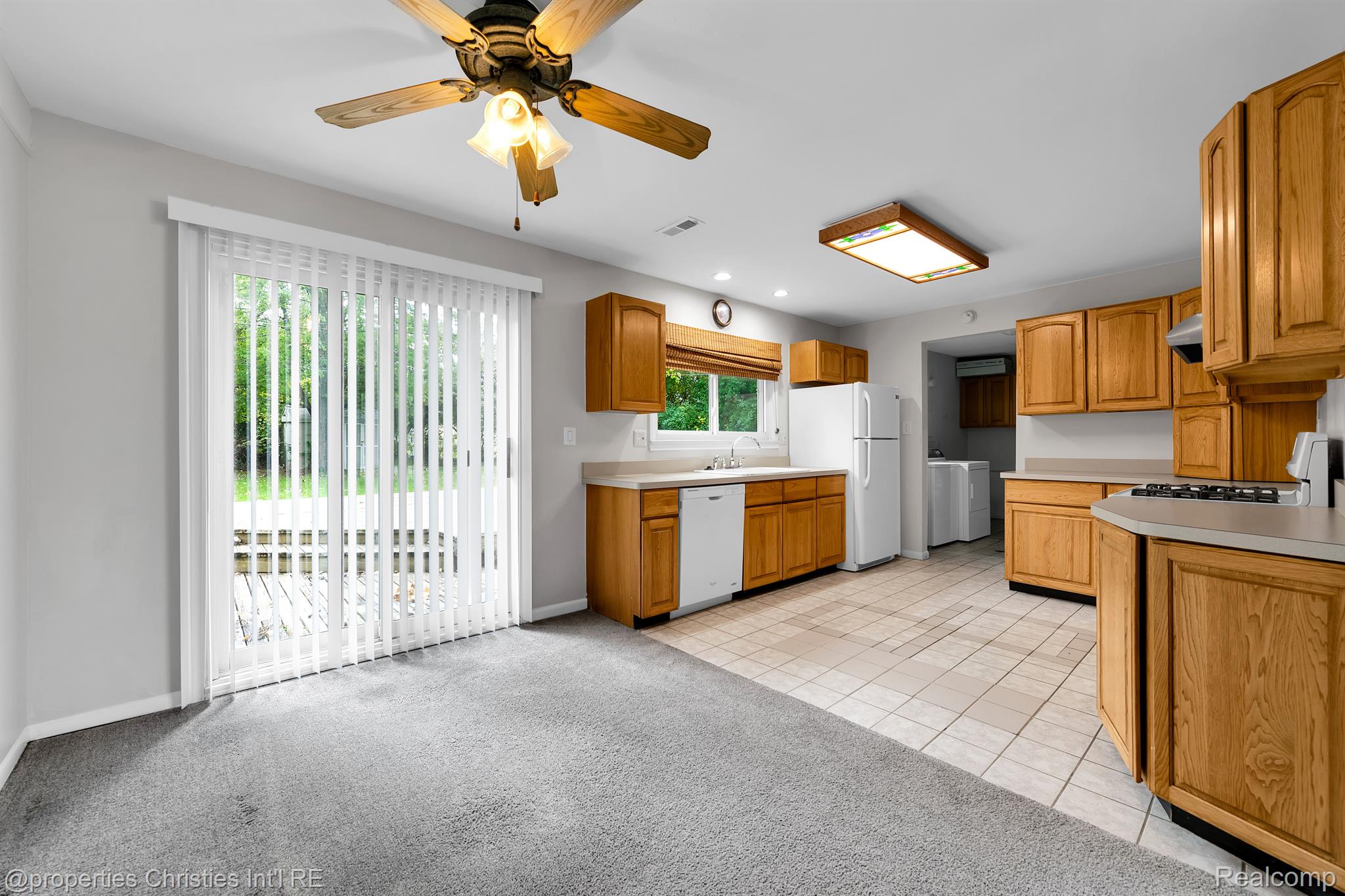 6433 Hermana Road