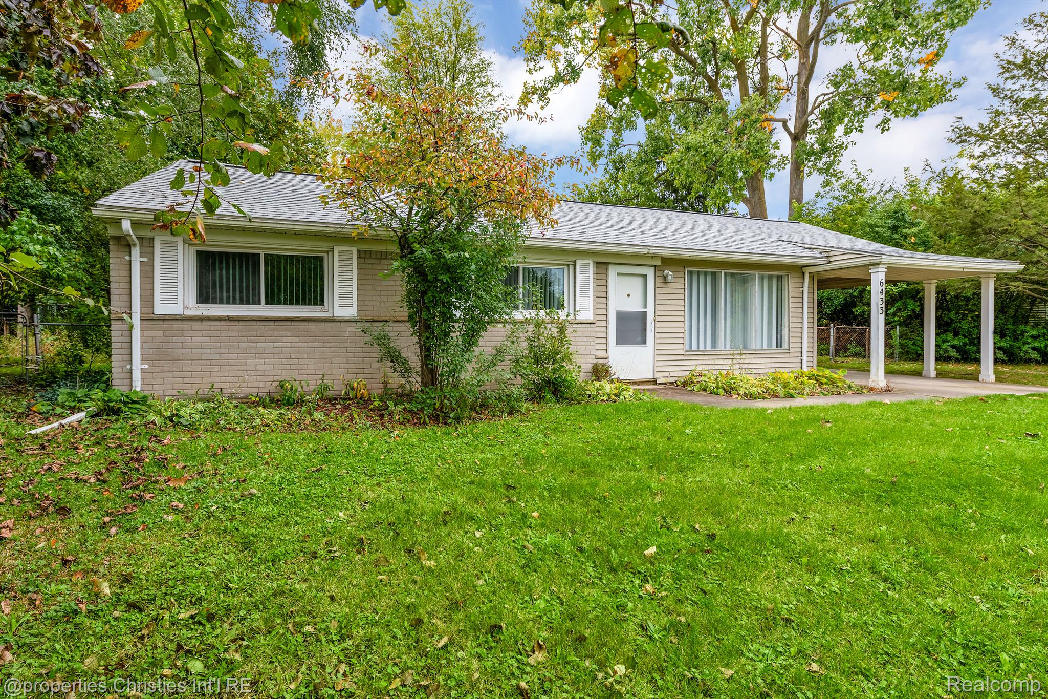 6433 Hermana Road