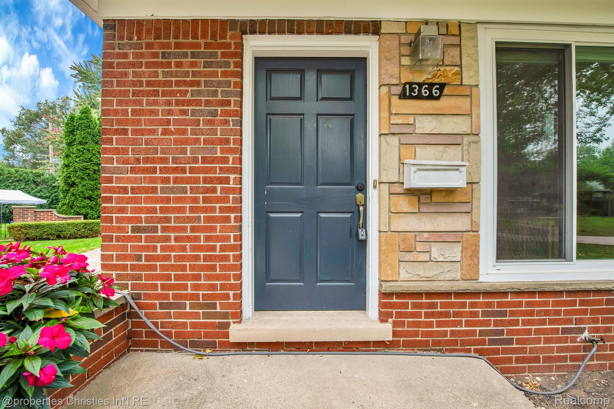 1366 HAYNES Court
