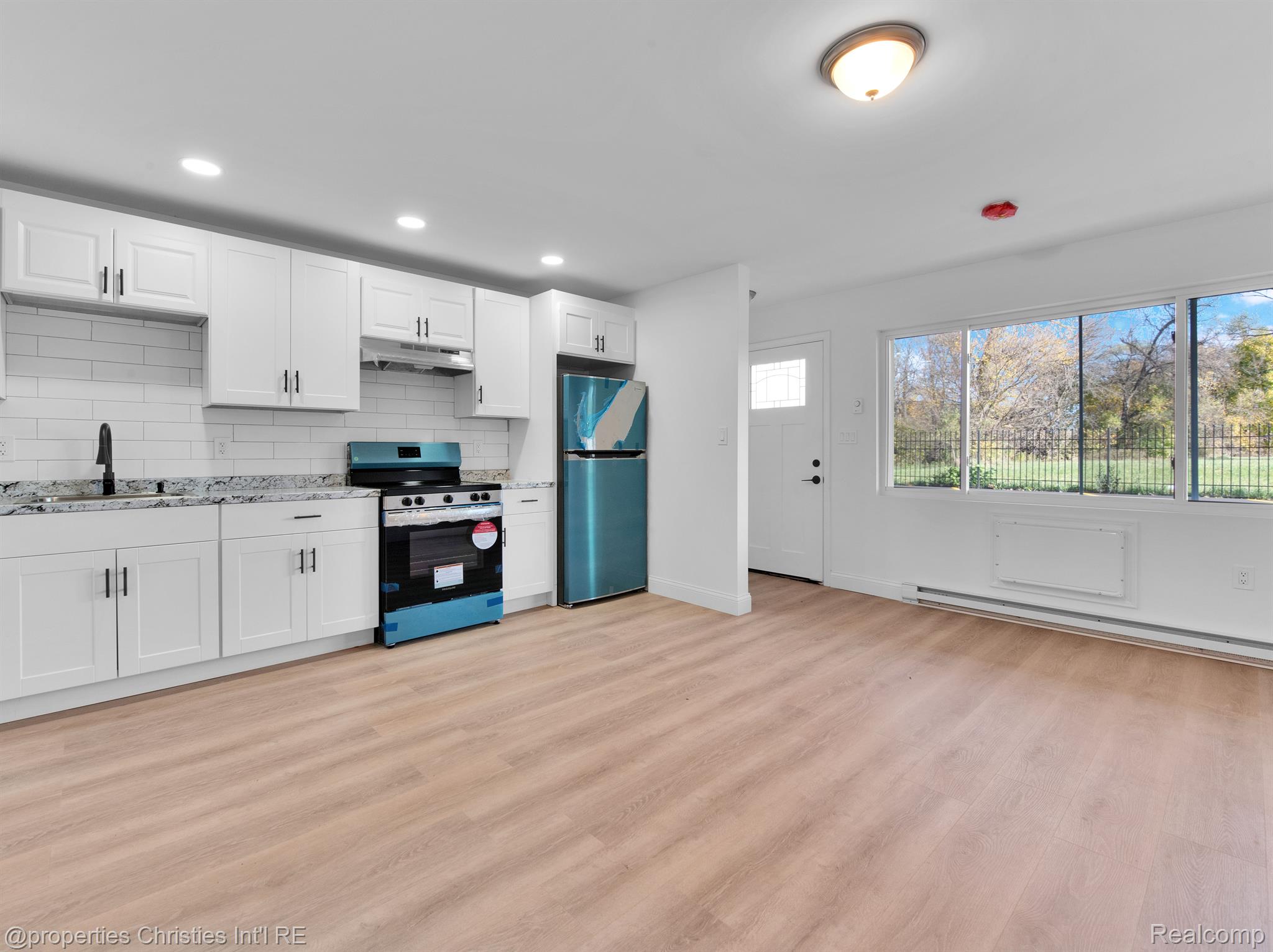 44 HIGHLAND Street 6