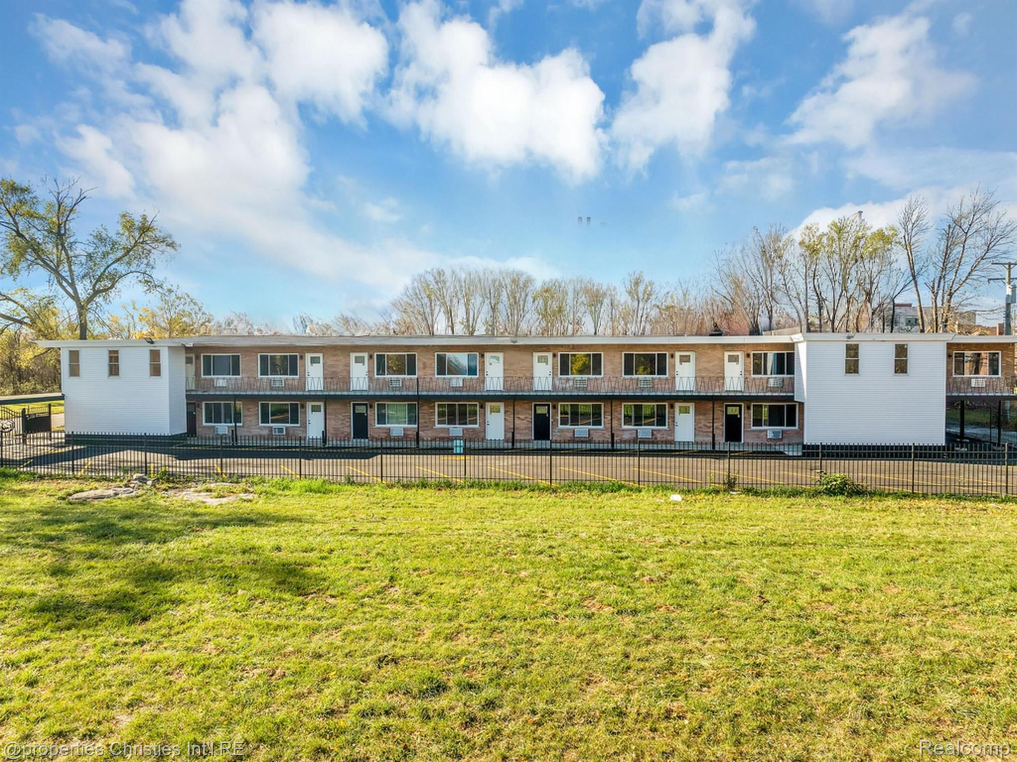 44 HIGHLAND Street 6