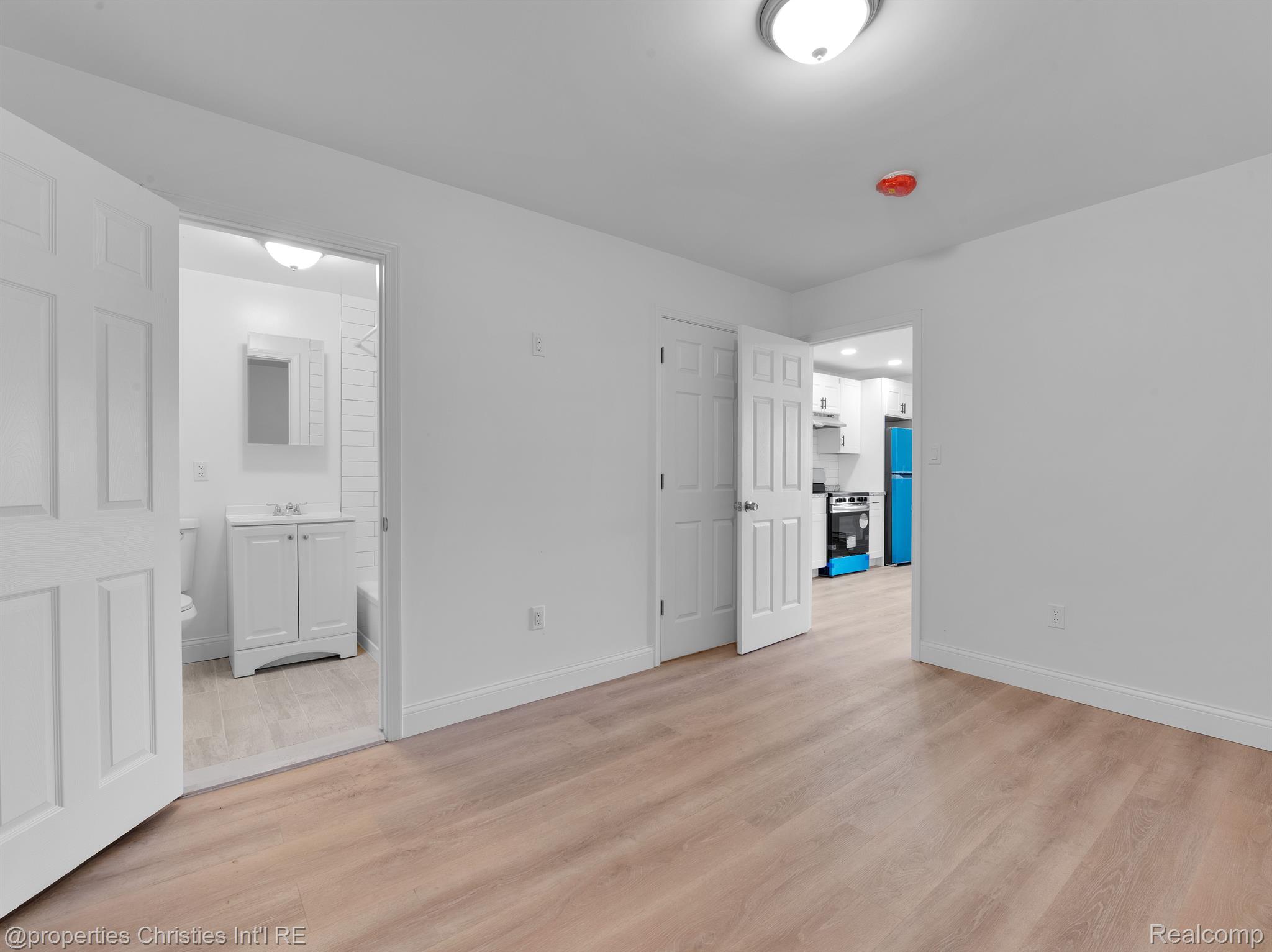 44 HIGHLAND Street 6