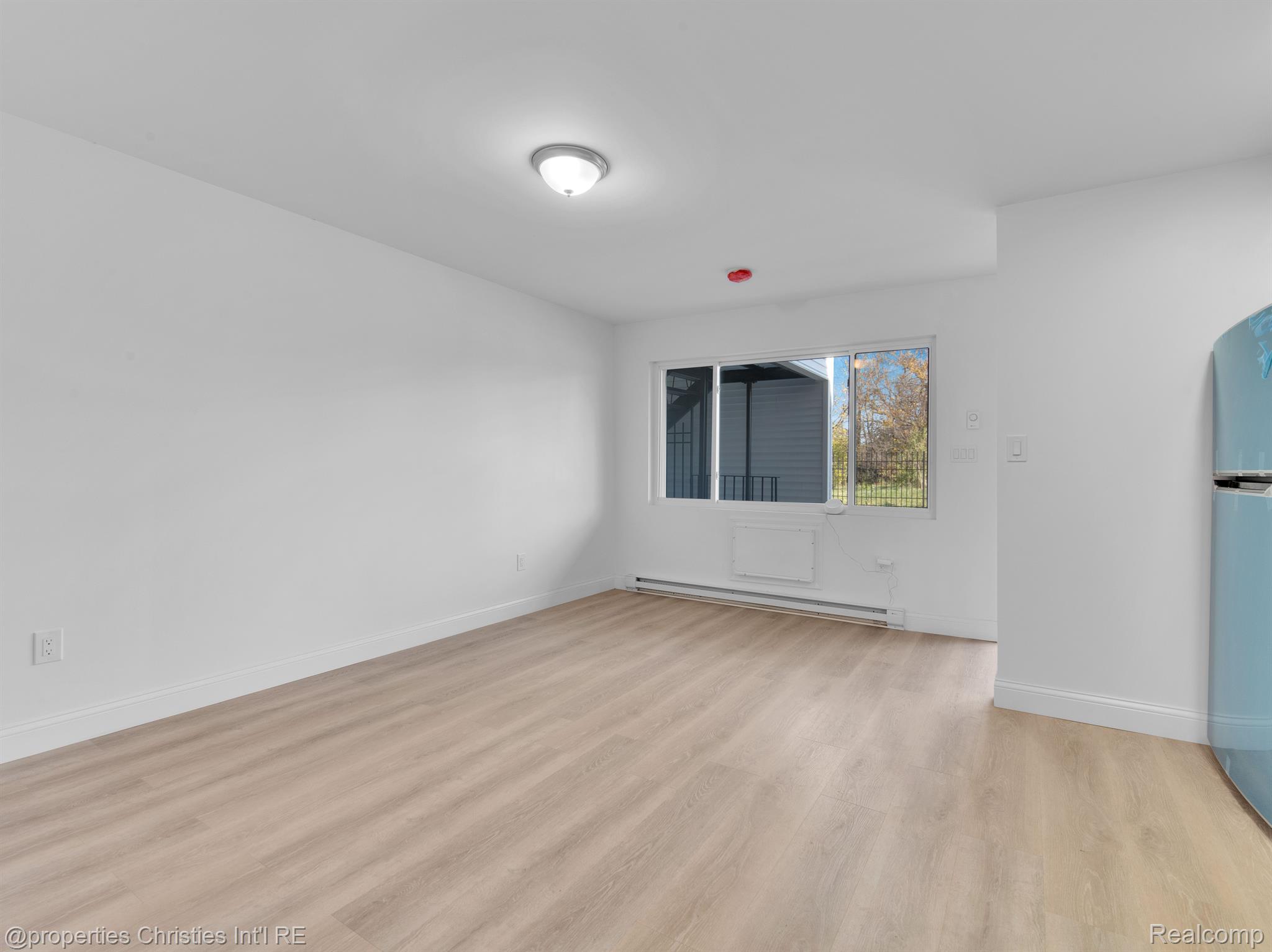 44 HIGHLAND Street 6