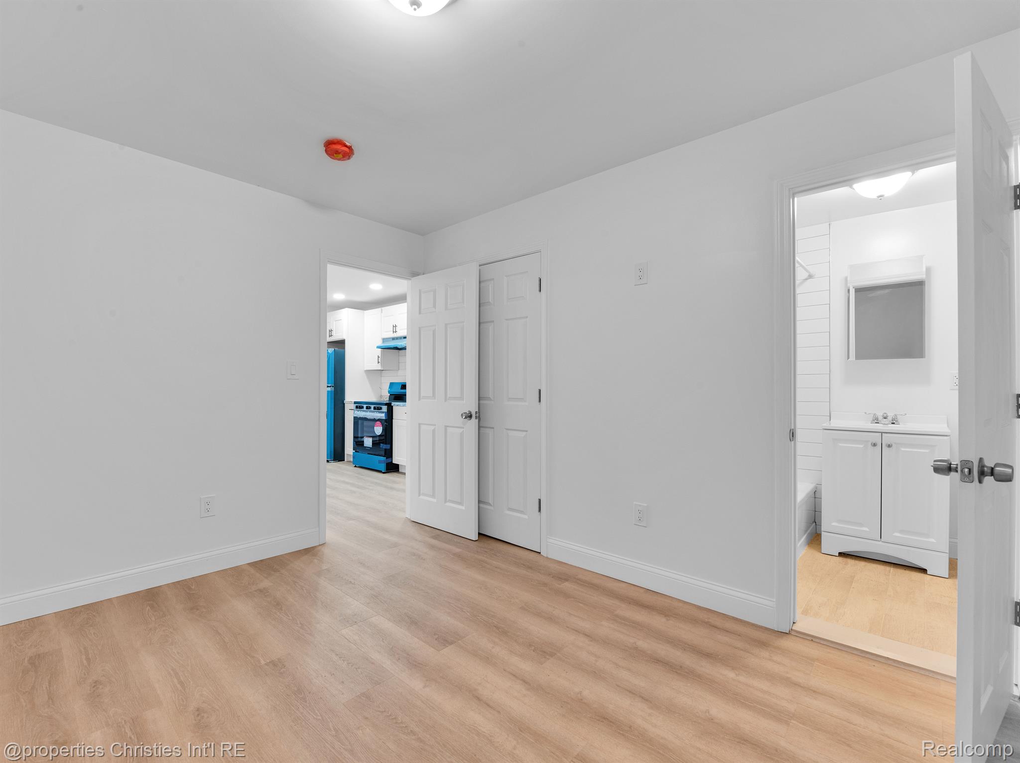 44 HIGHLAND Street 9