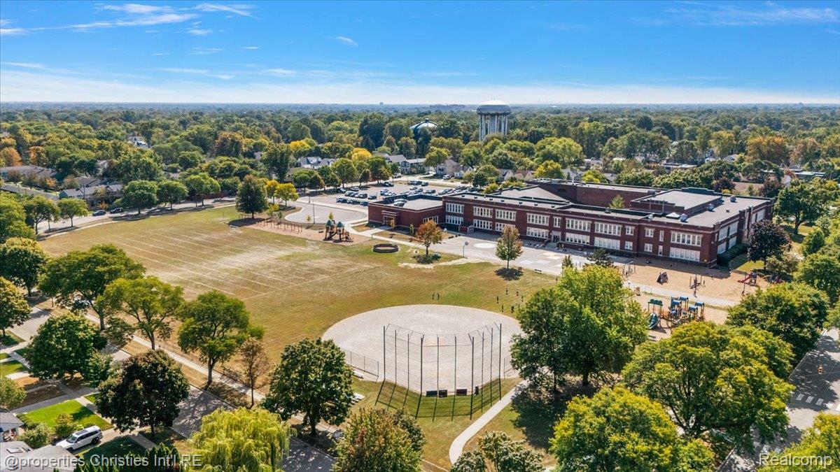 1419 HENRIETTA Street