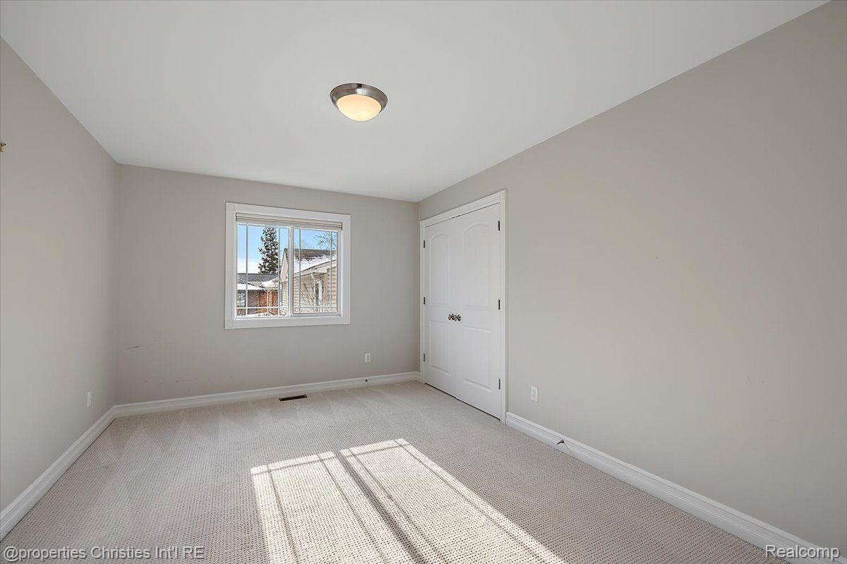 1419 HENRIETTA Street