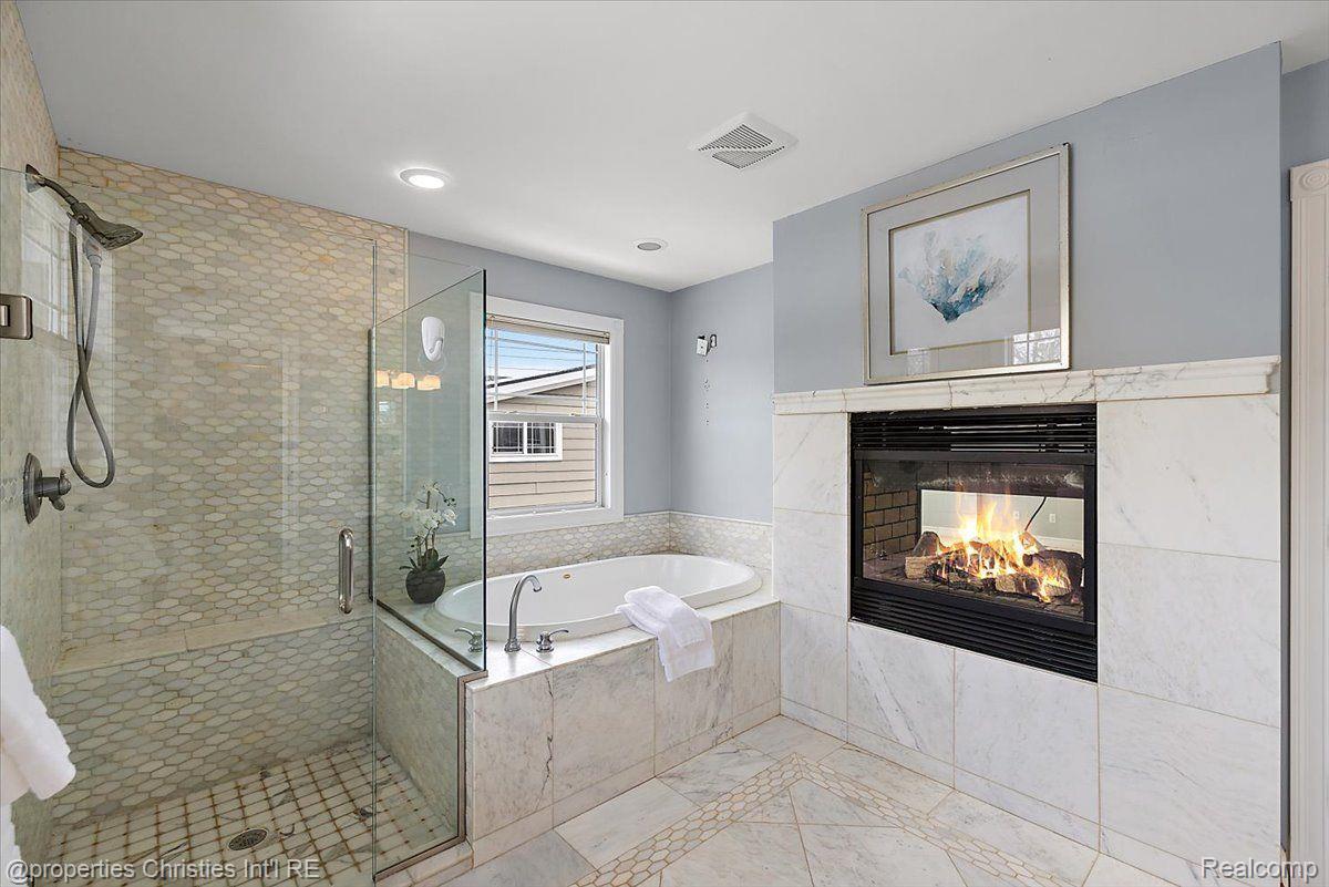 1419 HENRIETTA Street