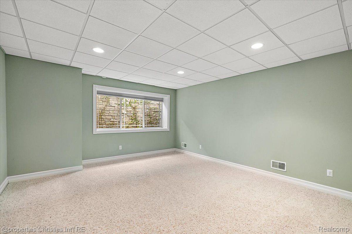 1419 HENRIETTA Street