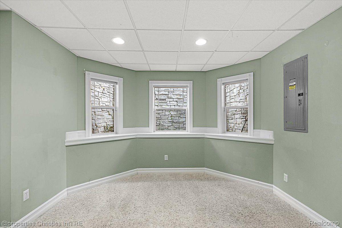 1419 HENRIETTA Street