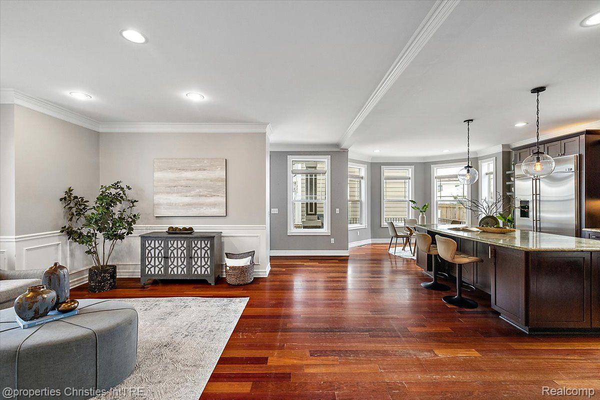 1419 HENRIETTA Street