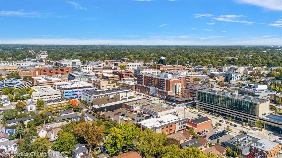 1419 HENRIETTA Street