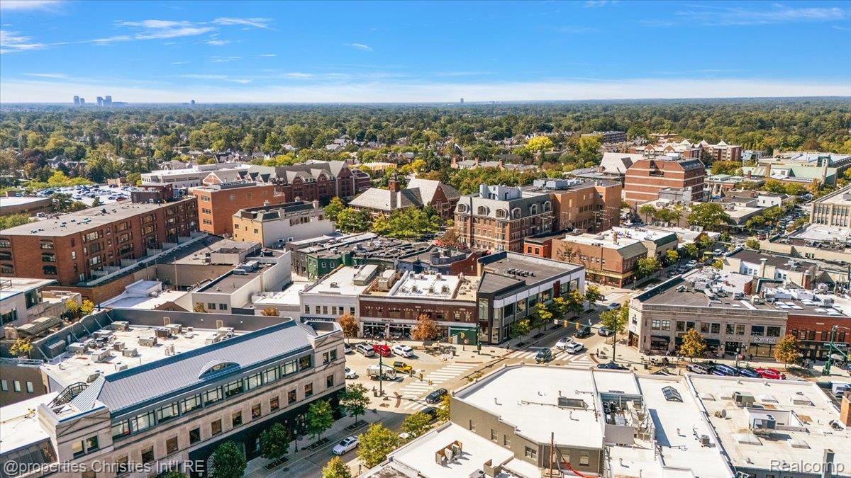 1419 HENRIETTA Street