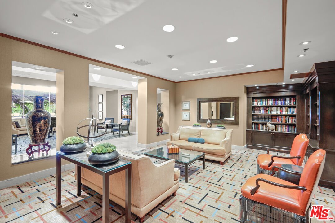 10724 WILSHIRE Unit: 1501