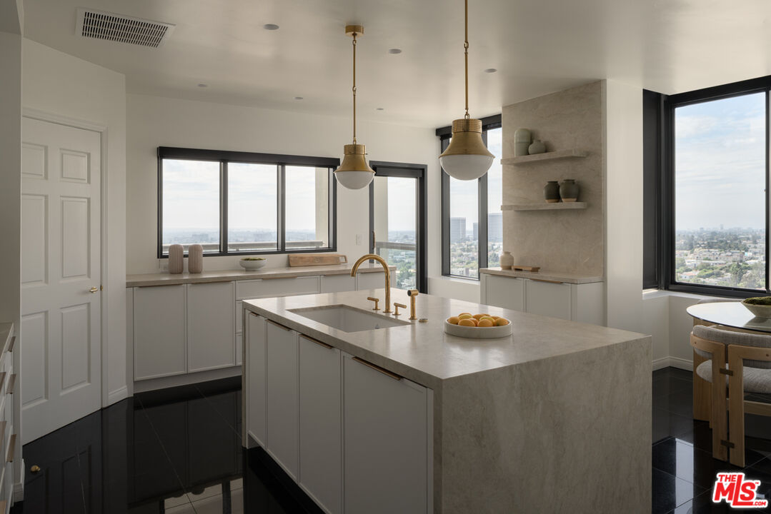 10724 WILSHIRE Unit: 1501