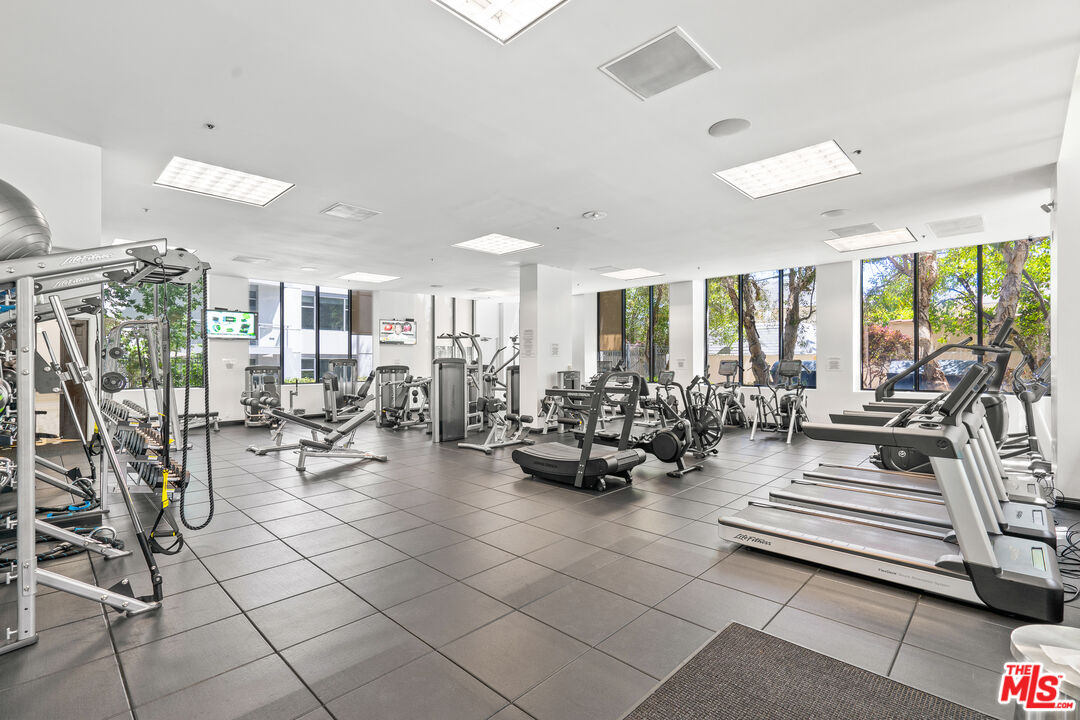 10724 WILSHIRE Unit: 1501