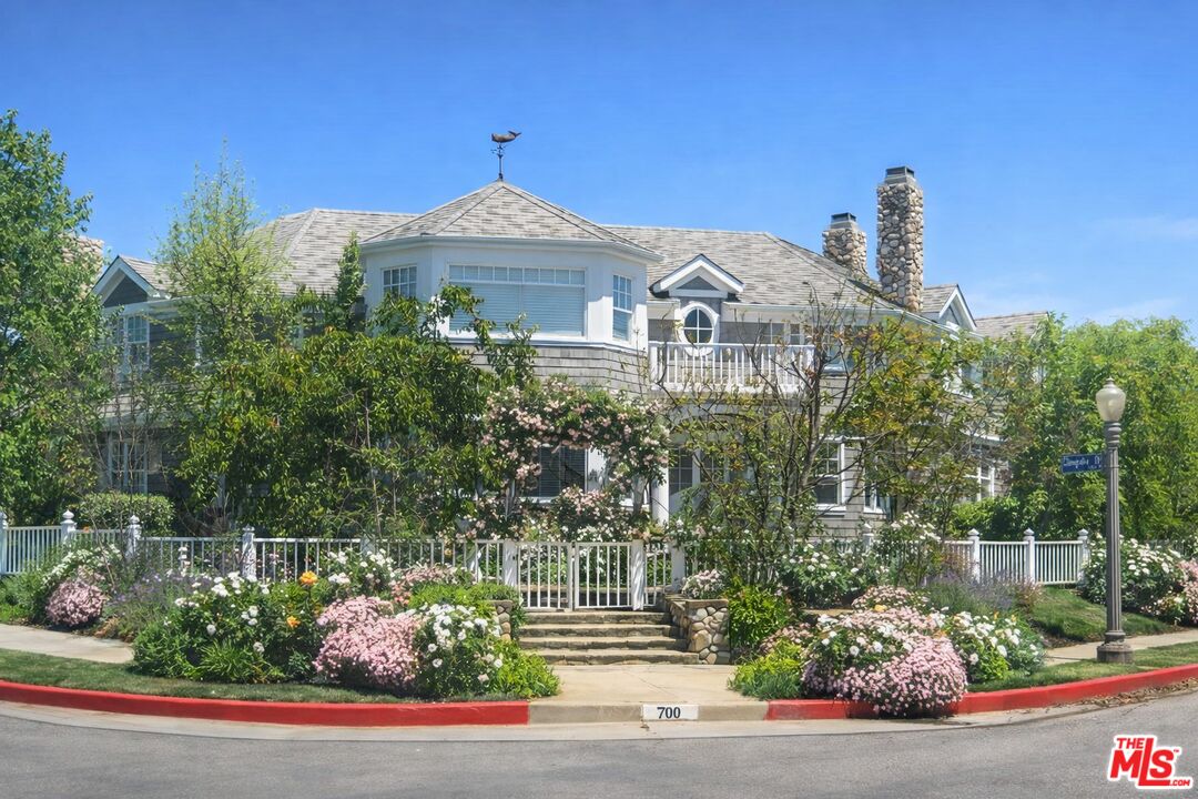 700 Chapala Dr