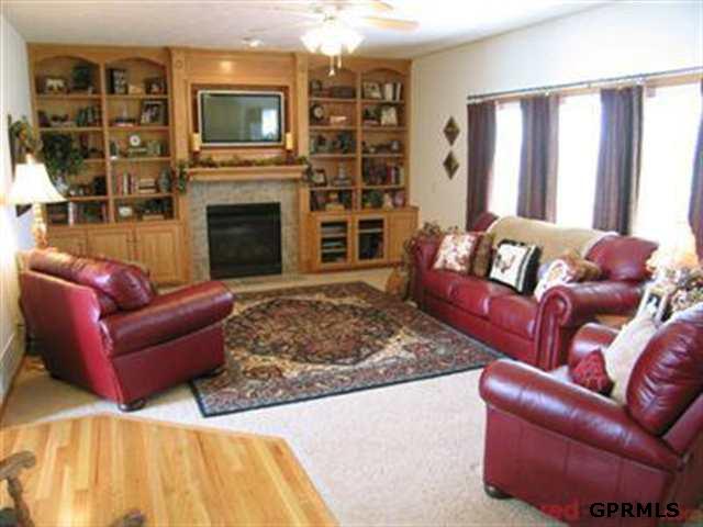 1908 Petersen Dr