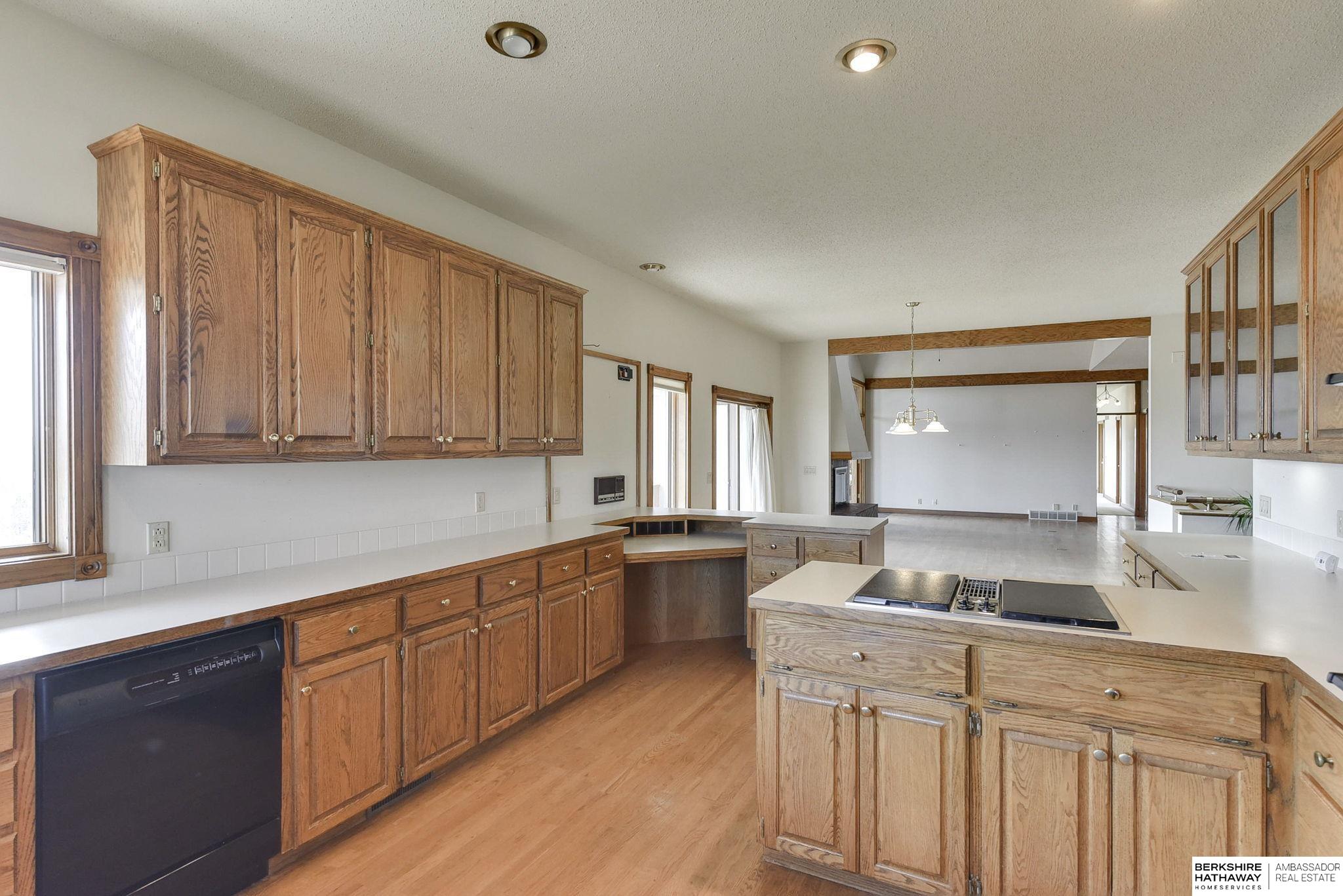 9525 Pawnee Road