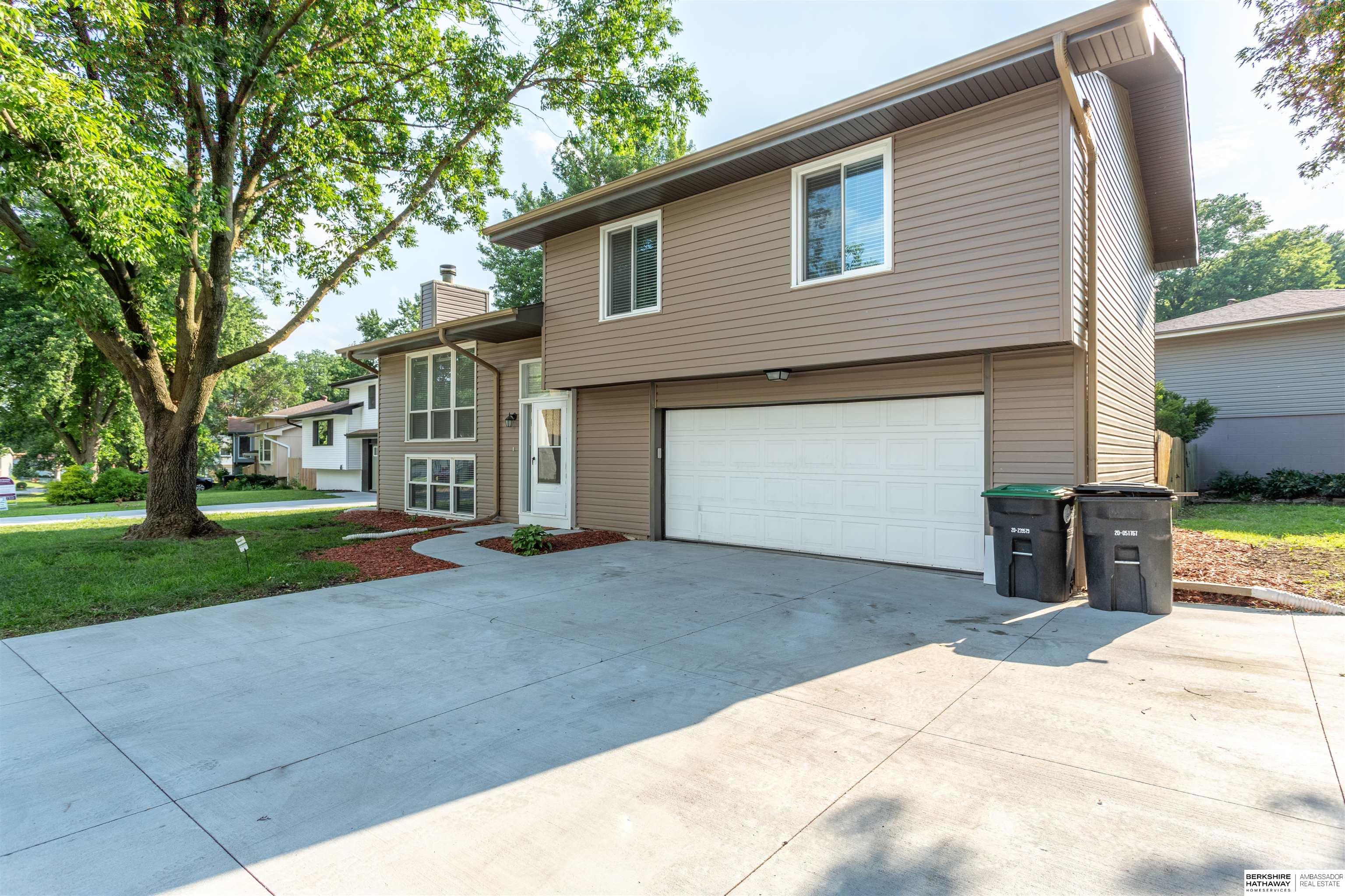 324 N 152nd Street