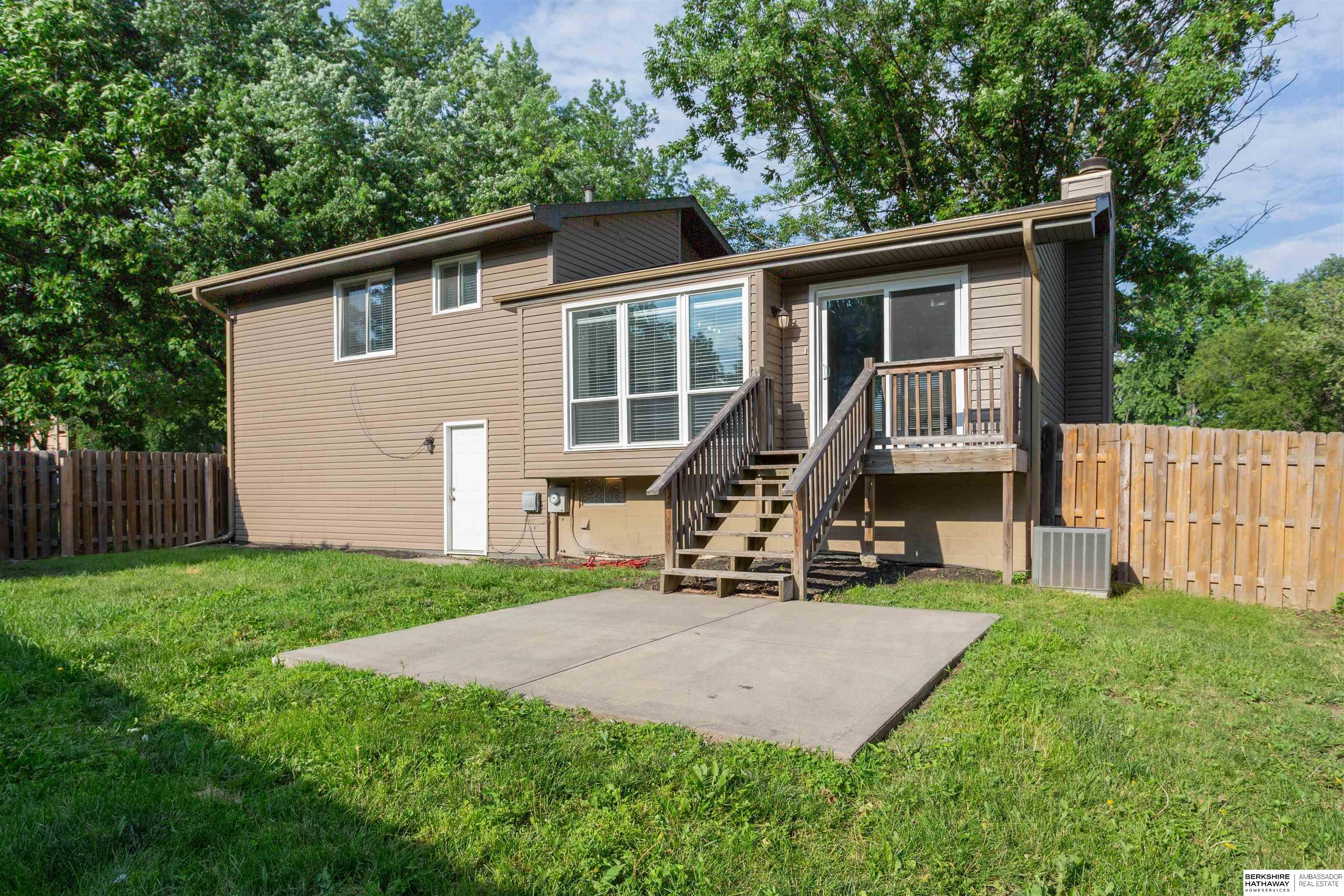 324 N 152nd Street