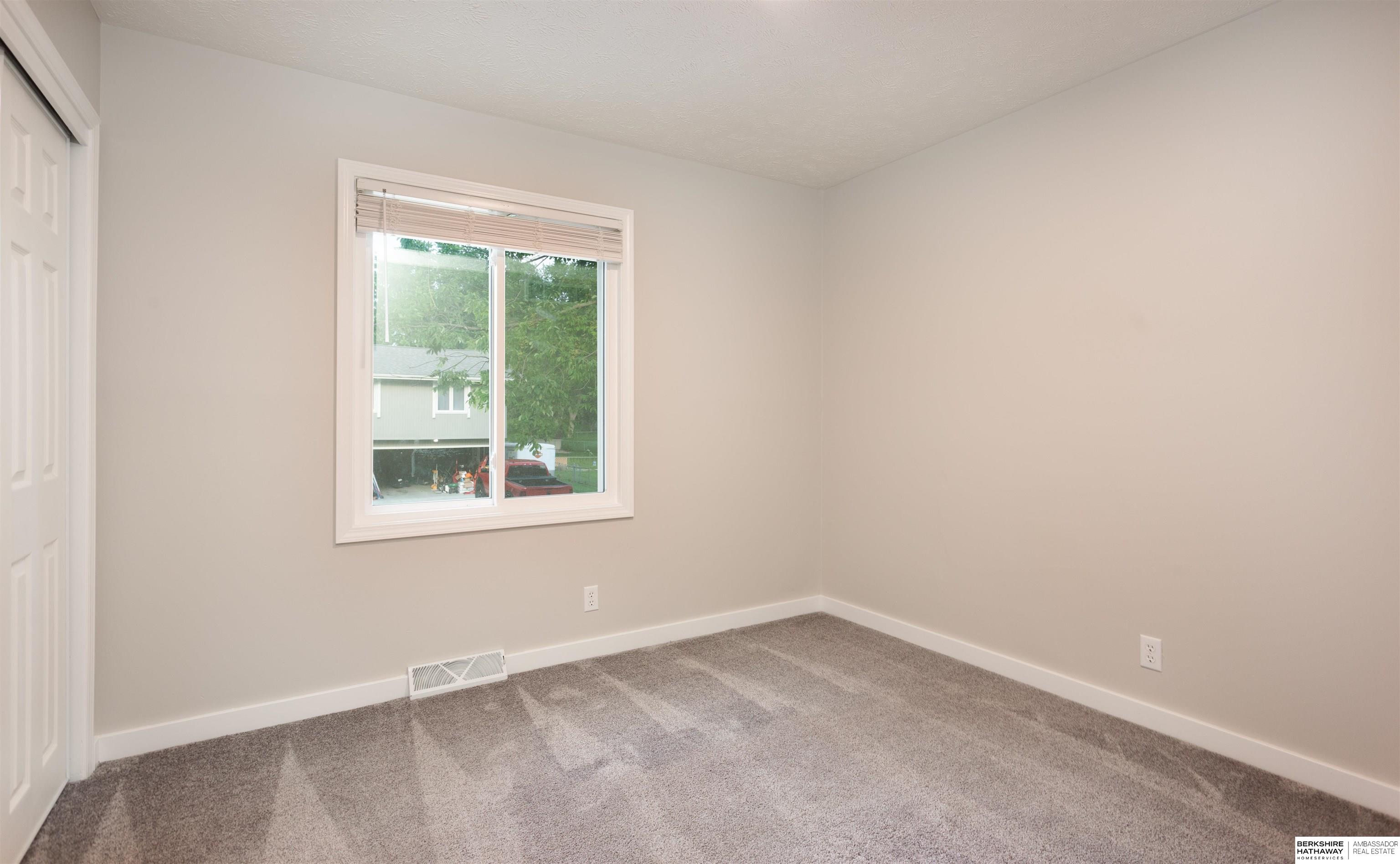 324 N 152nd Street