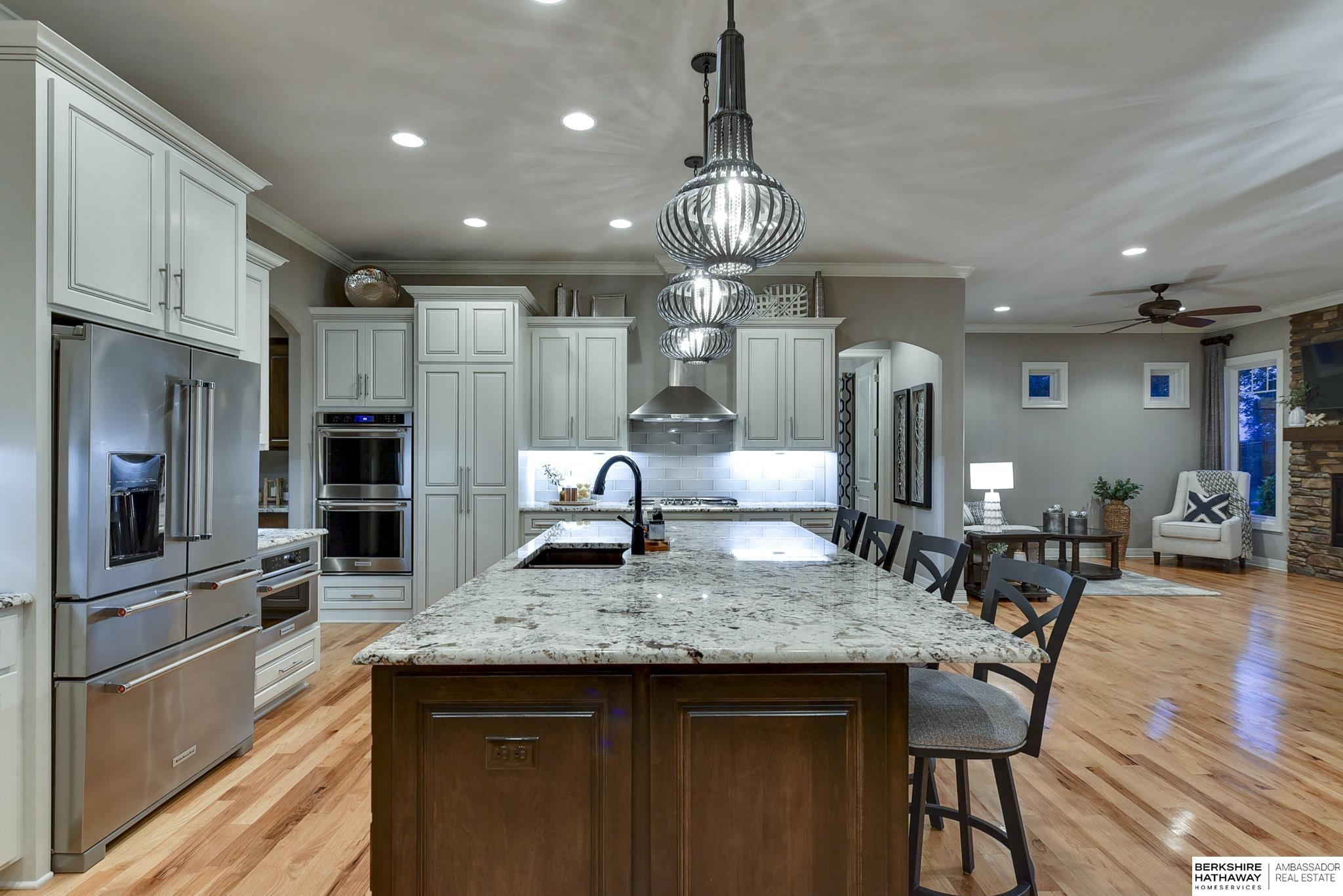 1504 S 219 Avenue