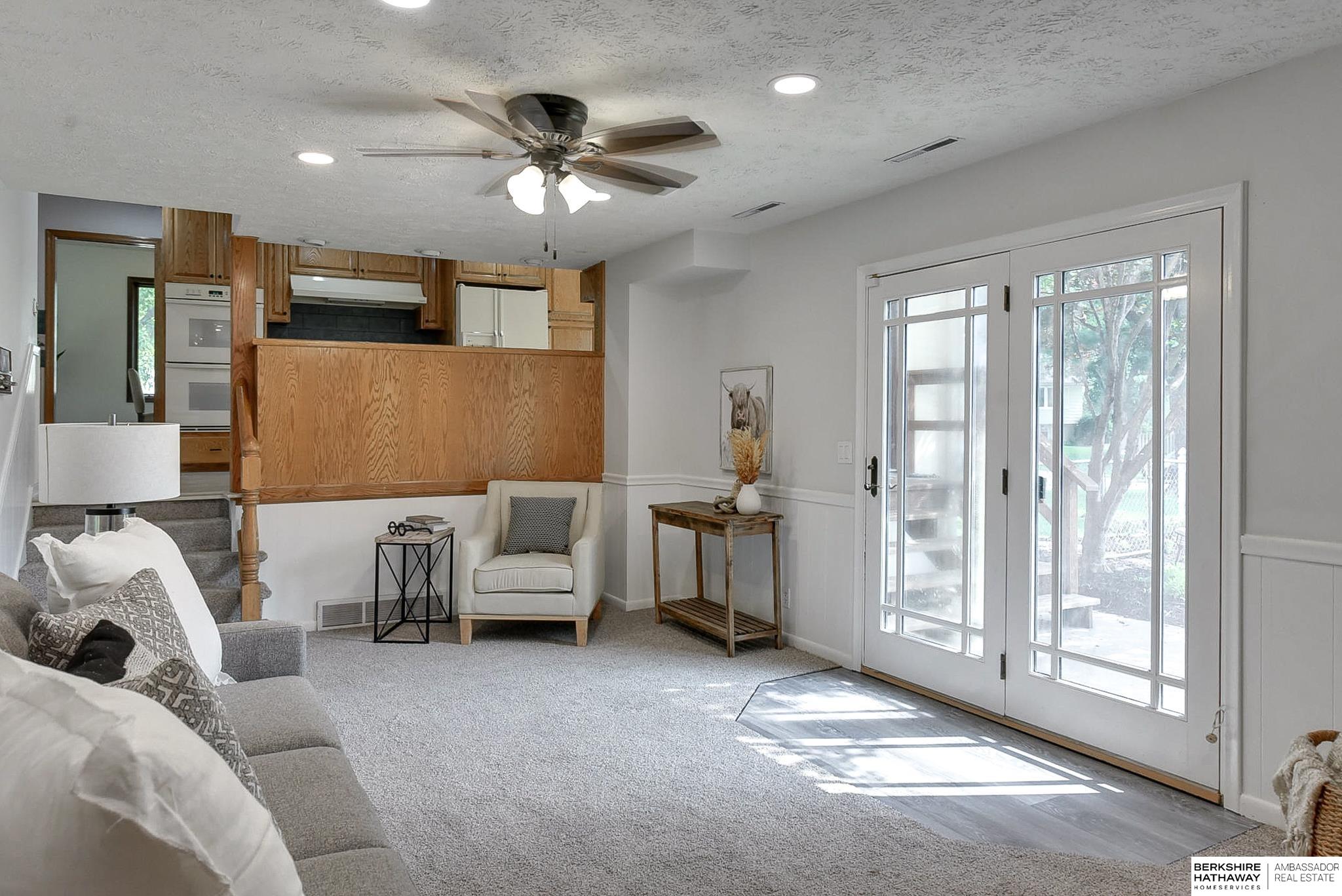 1103 Lafayette Drive