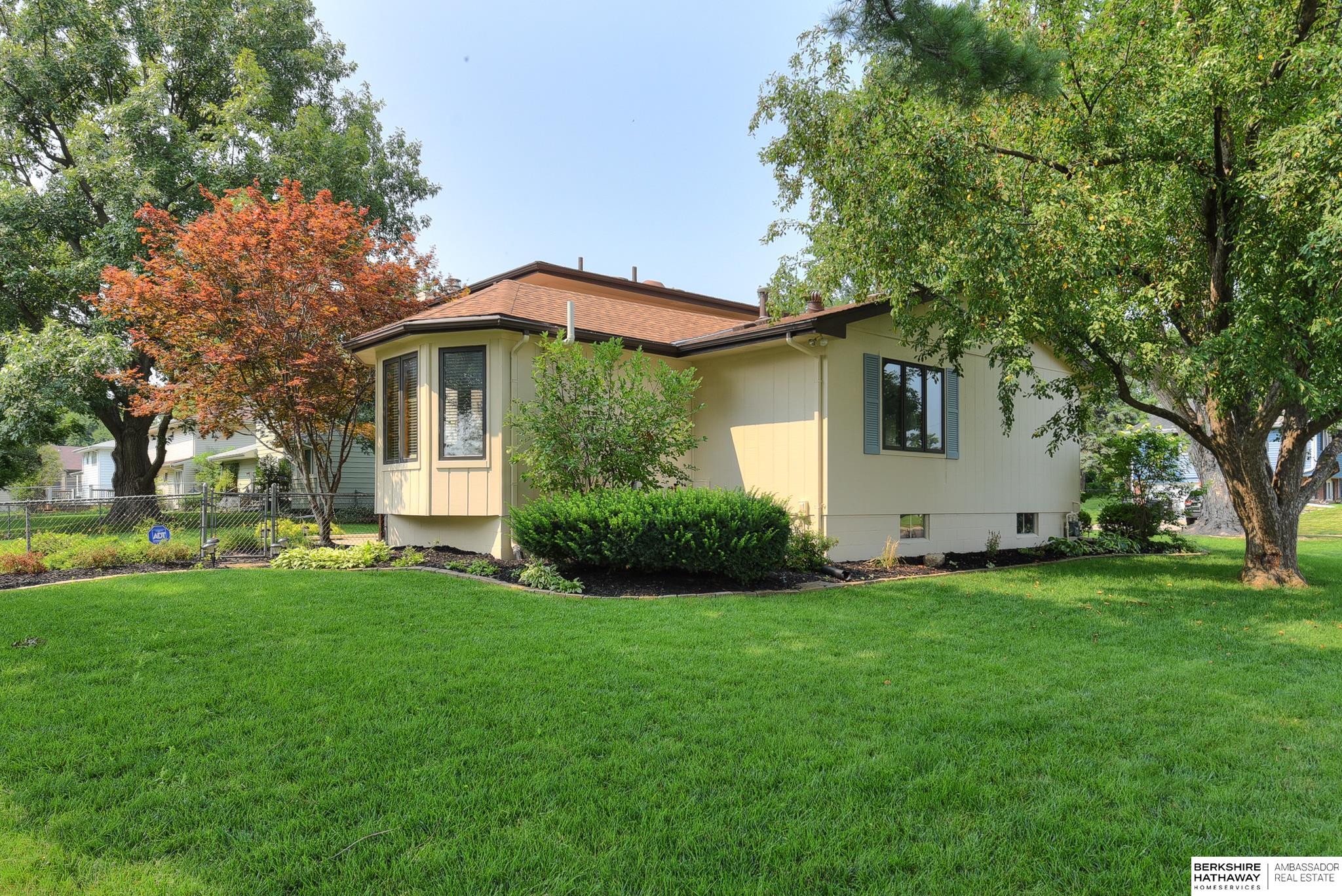 1103 Lafayette Drive