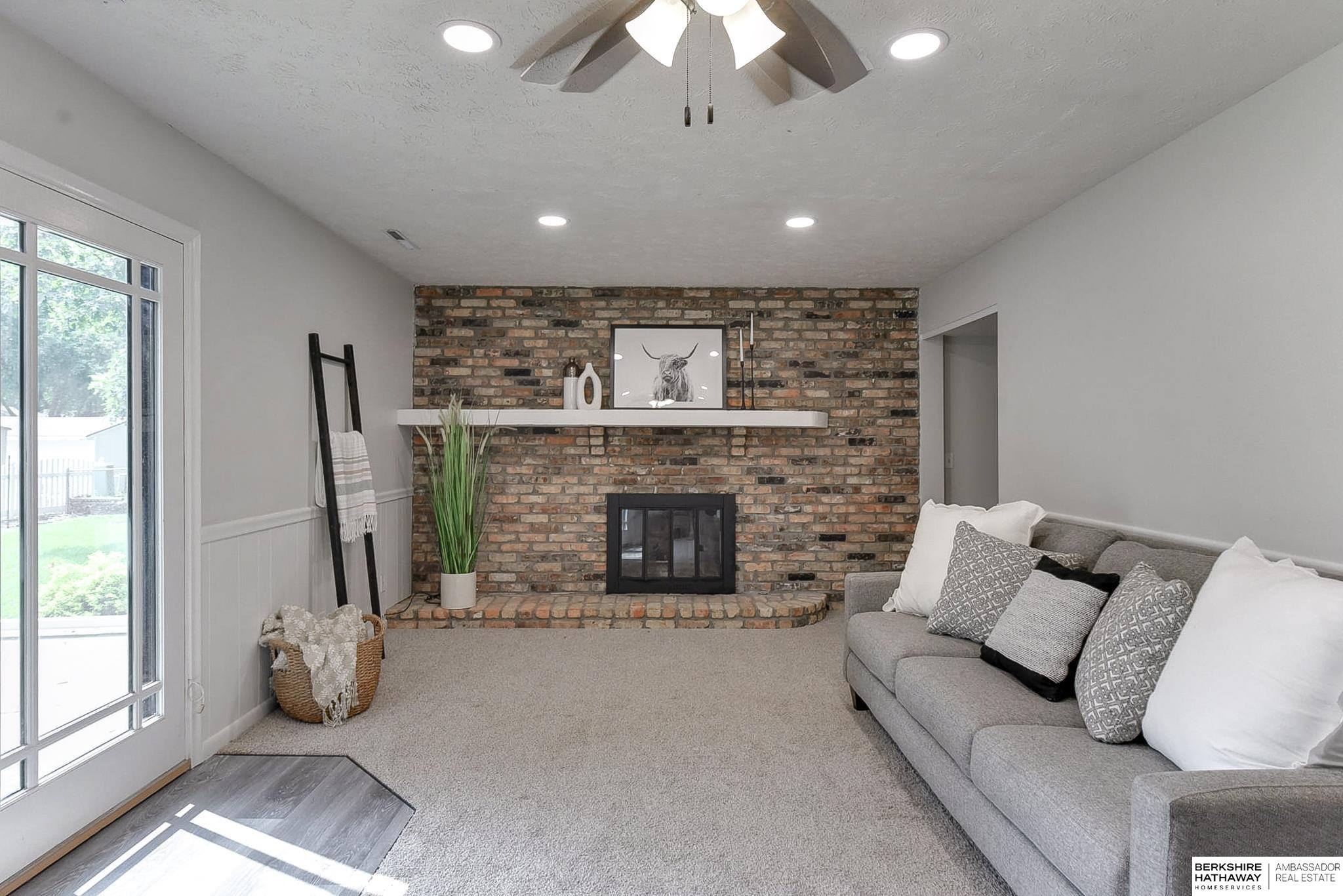 1103 Lafayette Drive