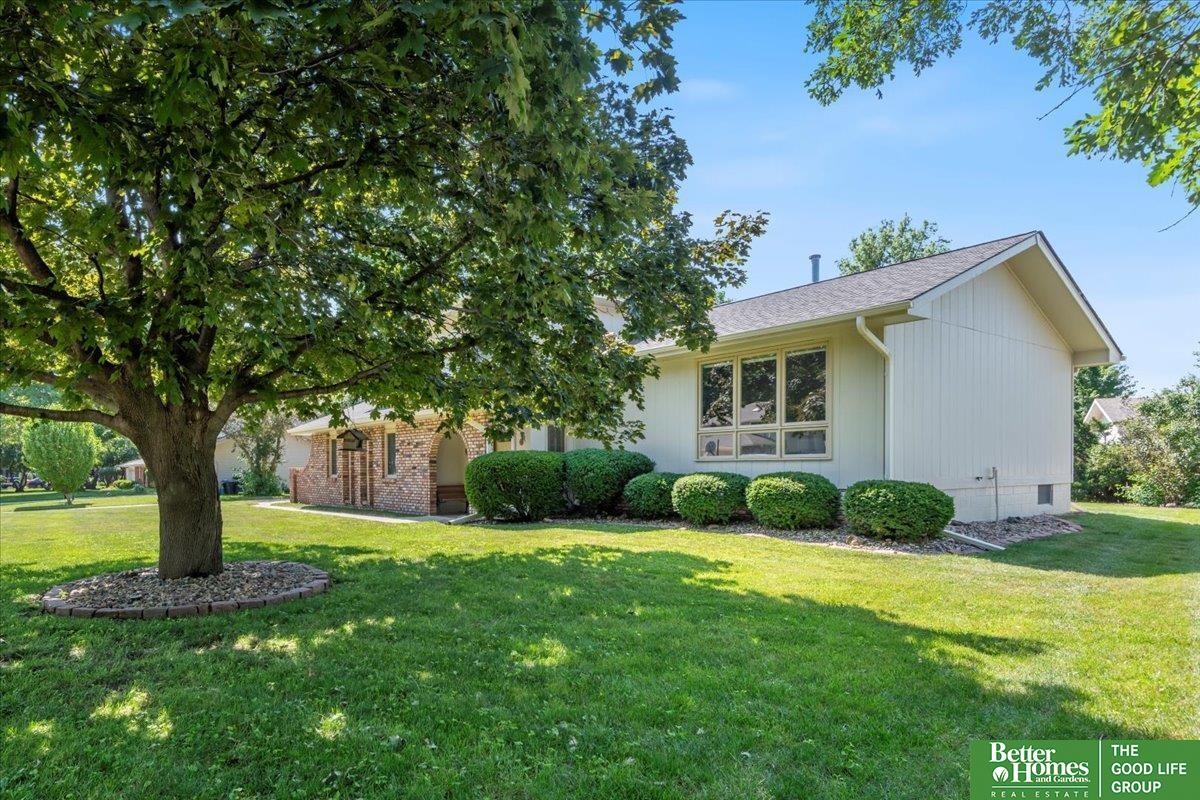 21423 Shamrock Circle