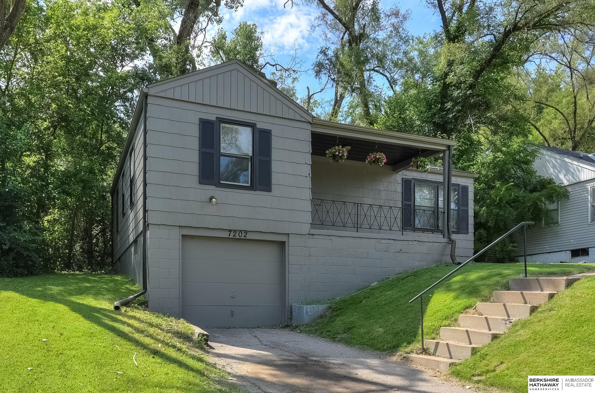 7202 N 35th Circle
