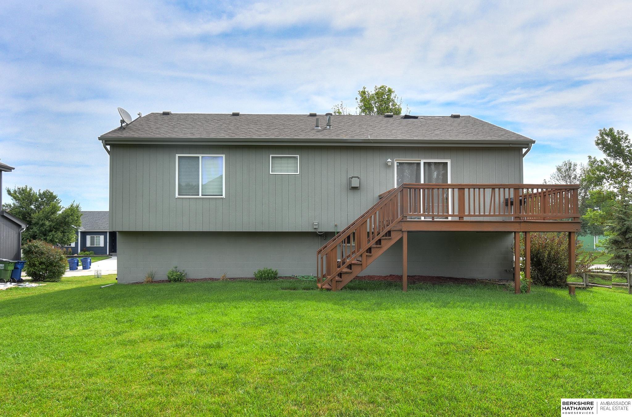 1812 Ridgeview Drive
