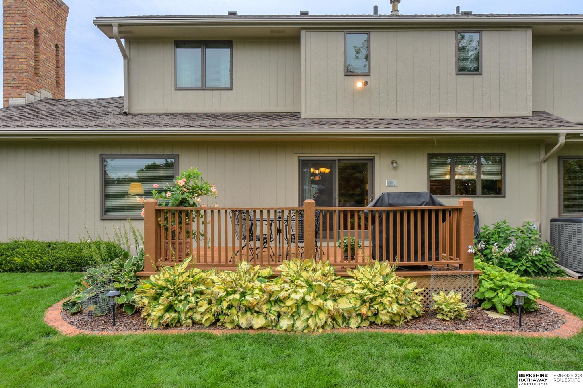 6118 S 102 Terrace