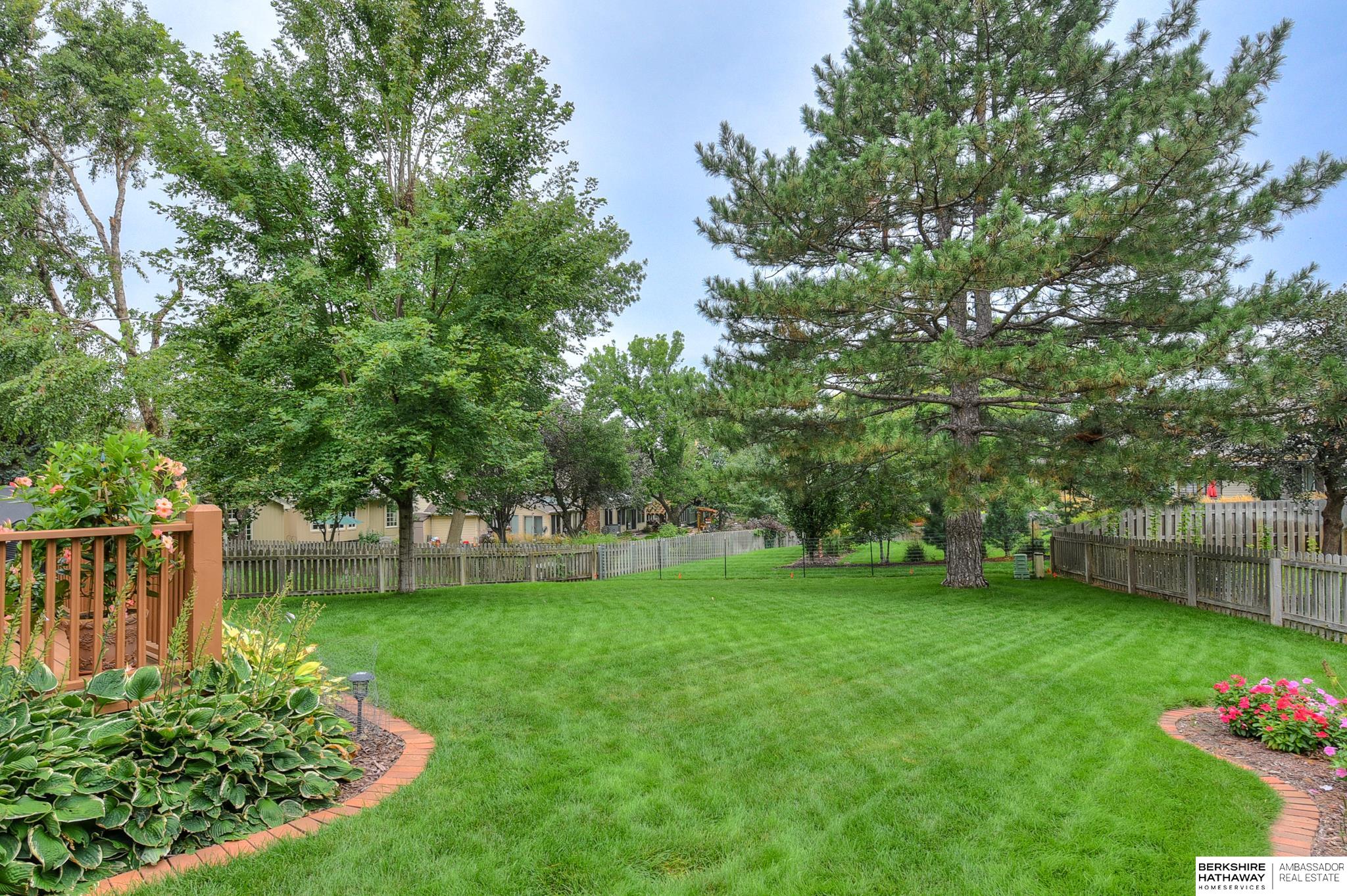6118 S 102 Terrace