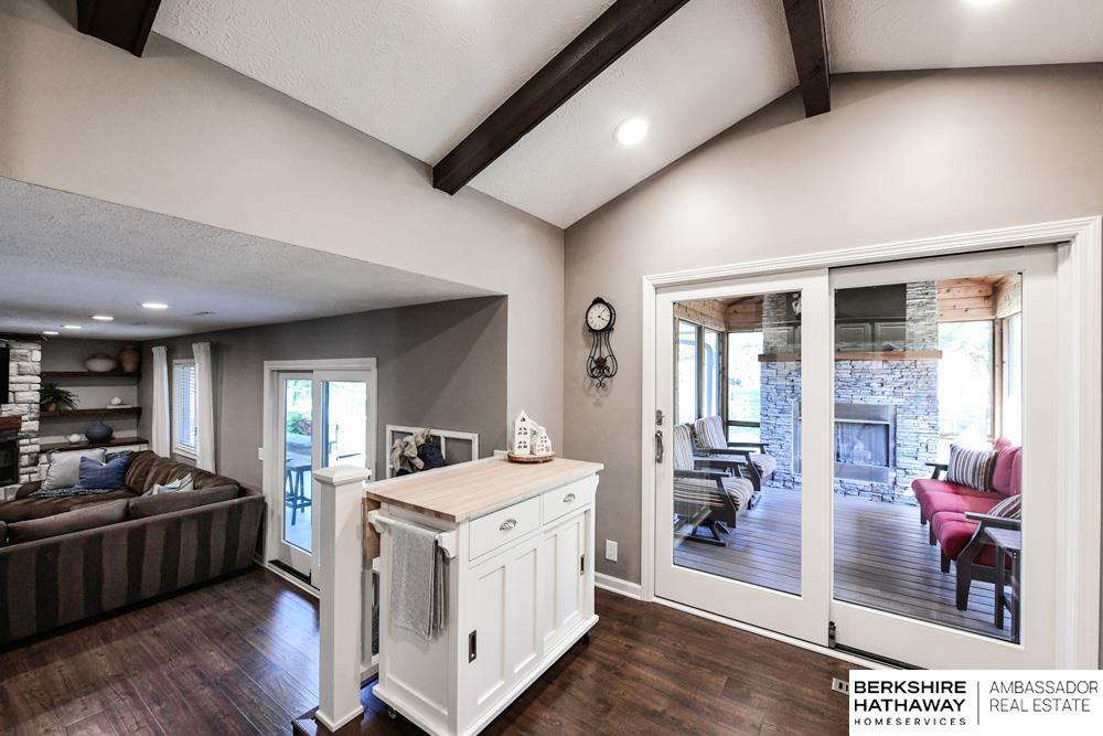5711 S 152nd Avenue Circle