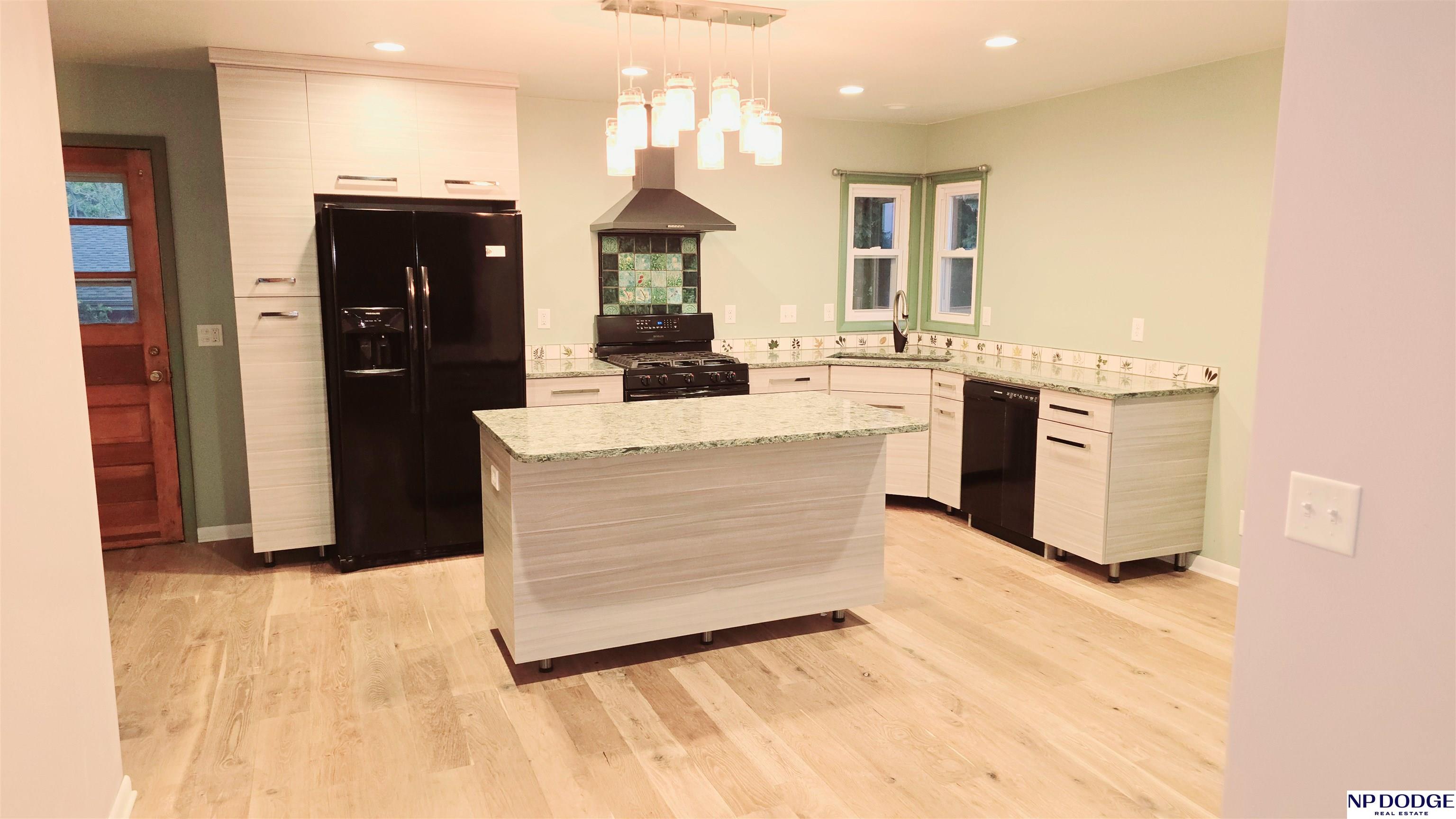 1404 N 60th Street