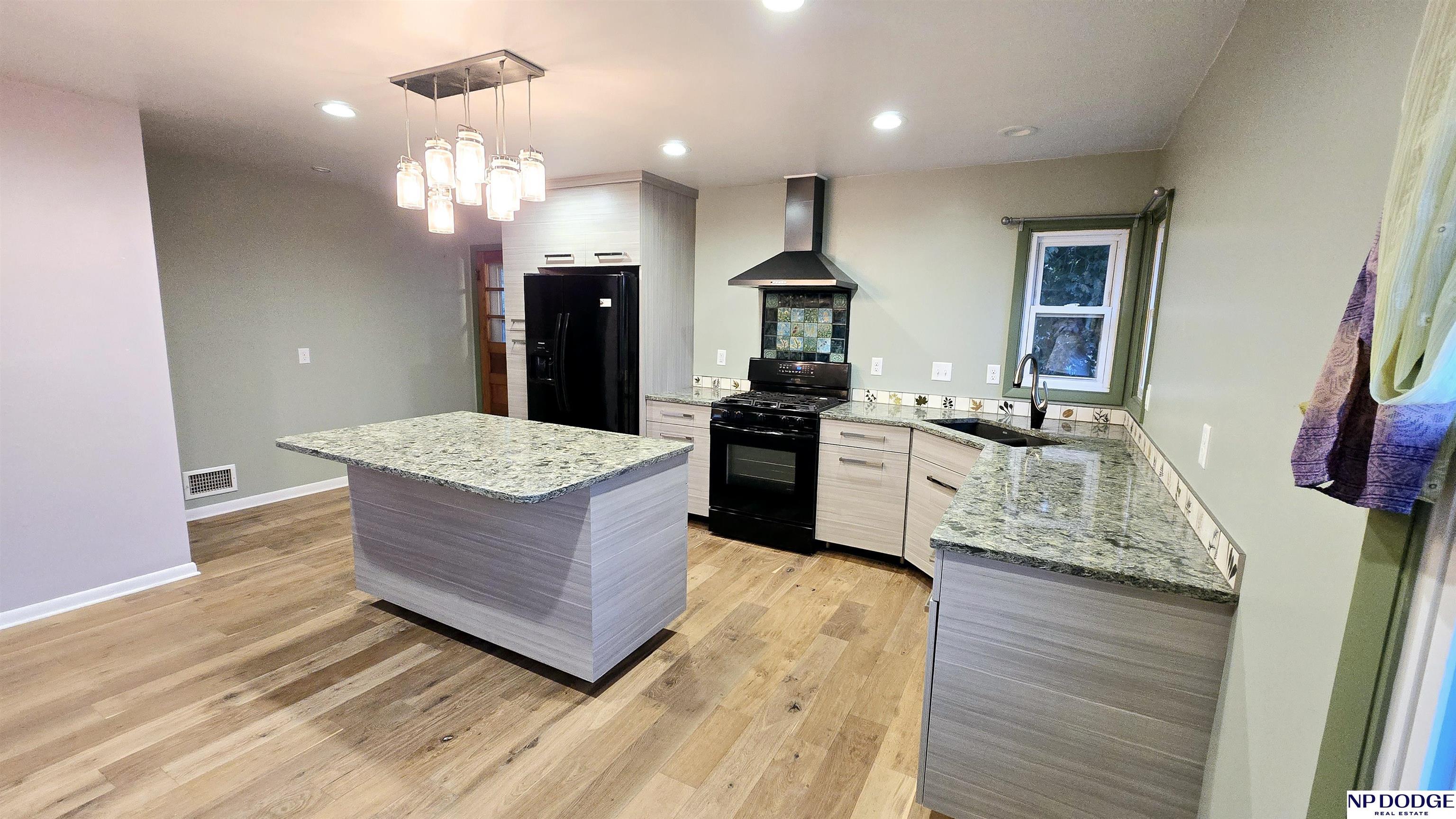1404 N 60th Street