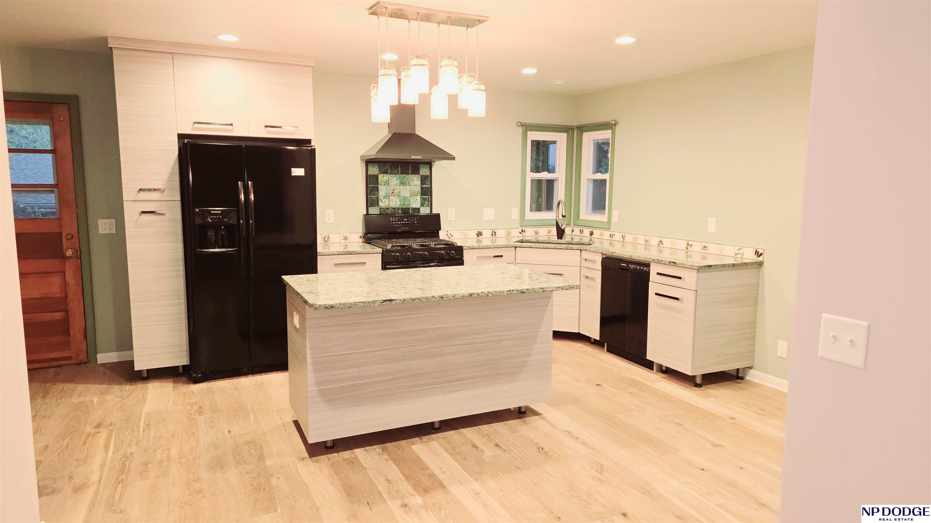 1404 N 60th Street