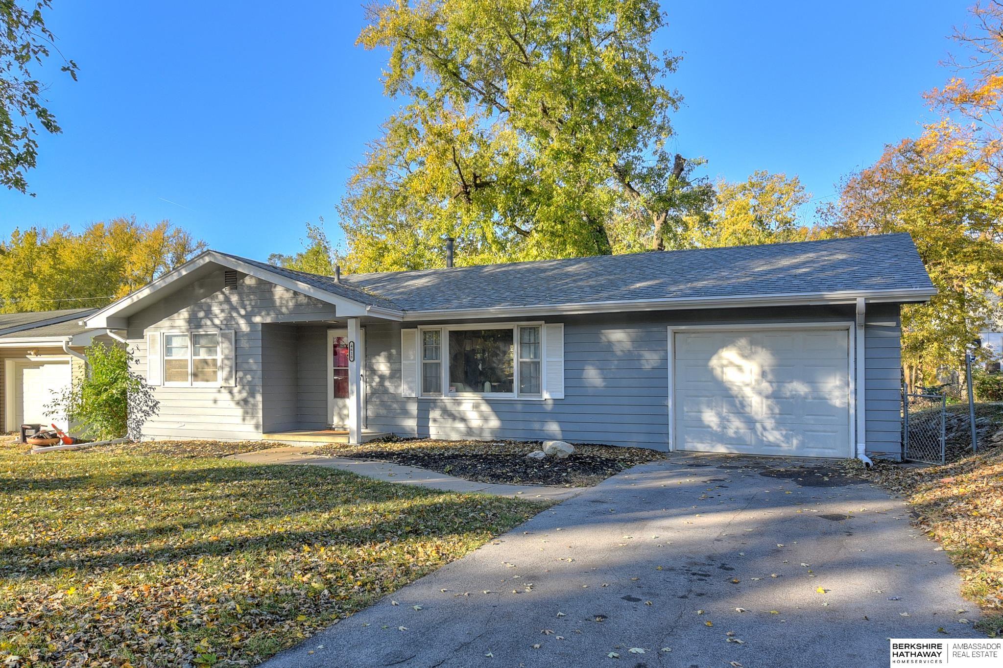 4618 N 54th Circle