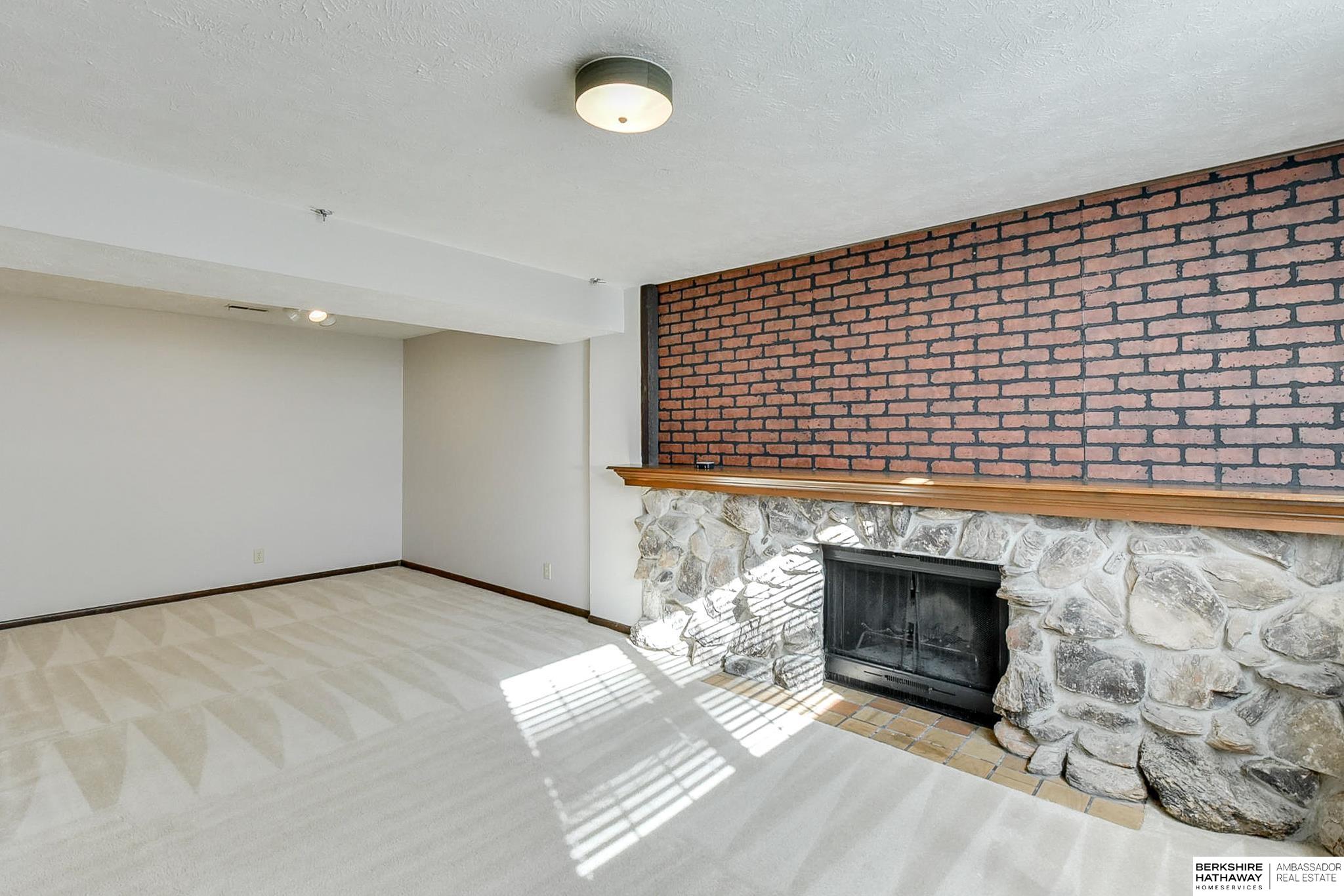 15310 Douglas Circle