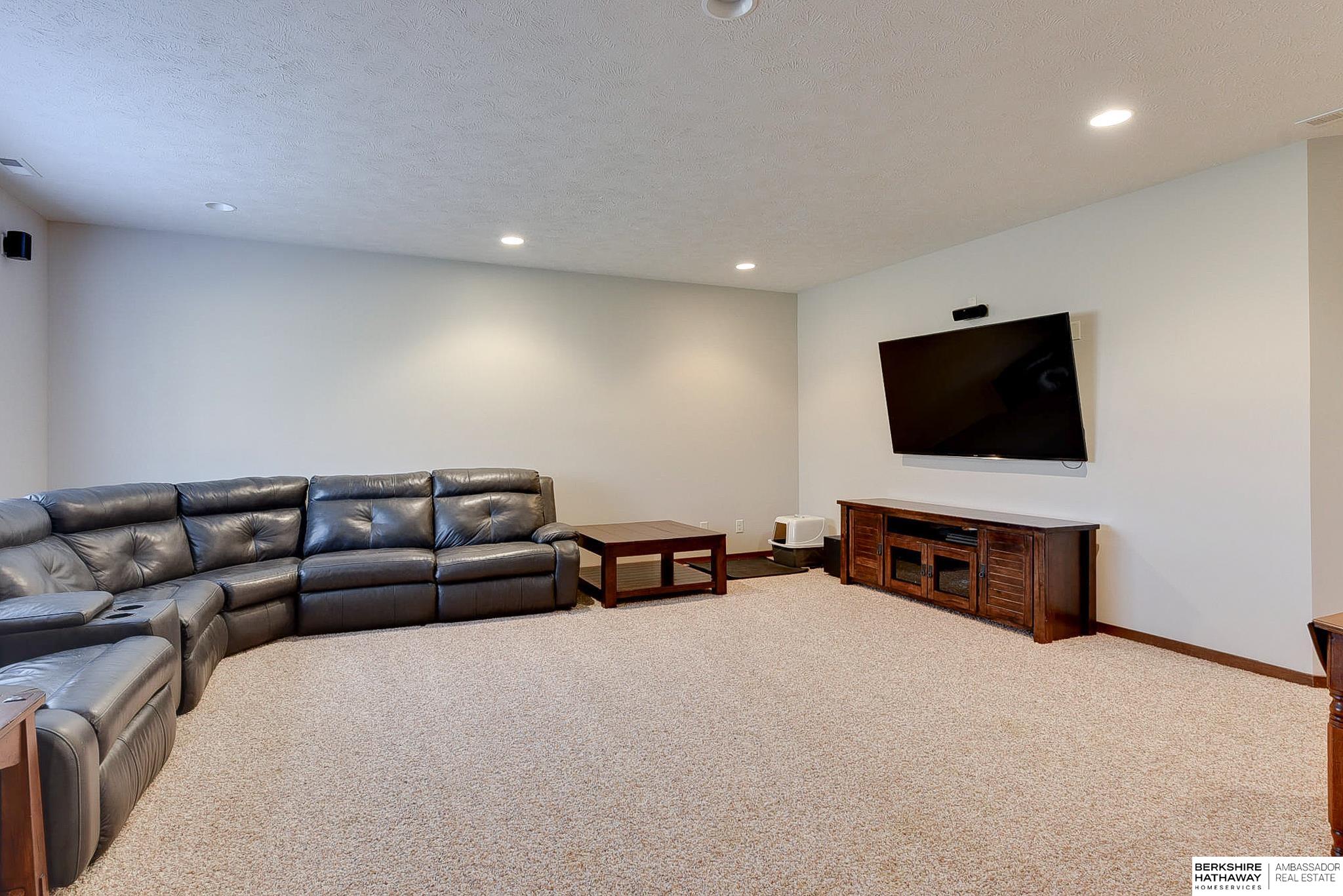 9424 Northern Sky Road