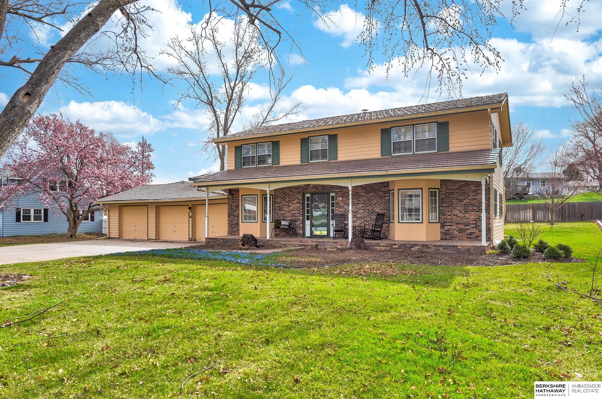 607 Meadow Road